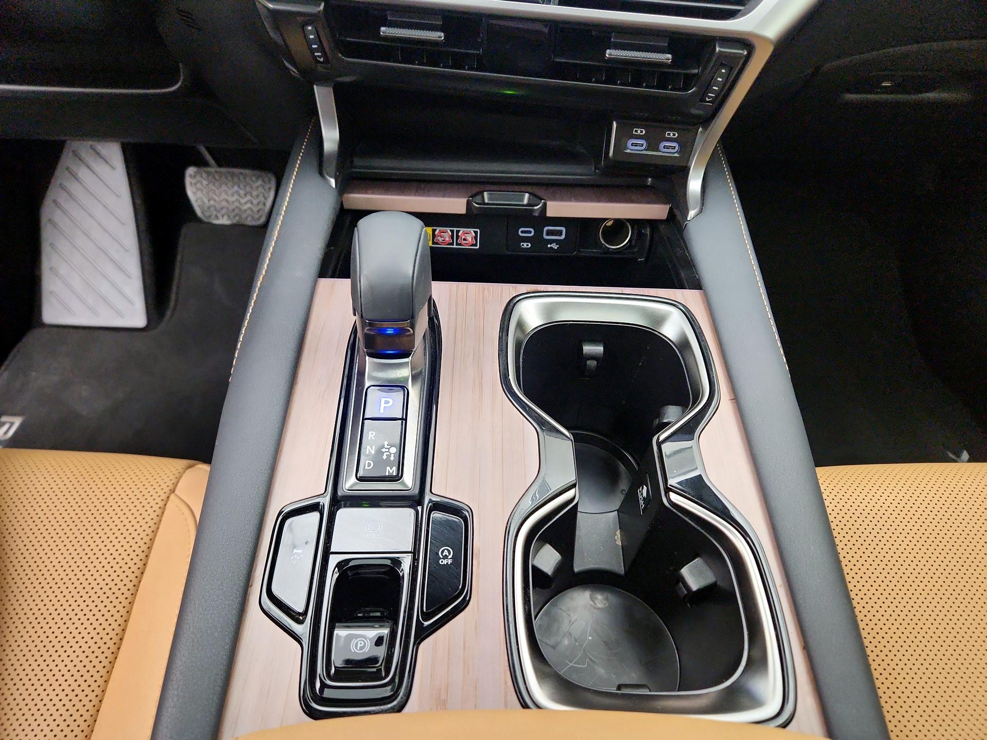 Thumbnail: 2023 Lexus RX - 17