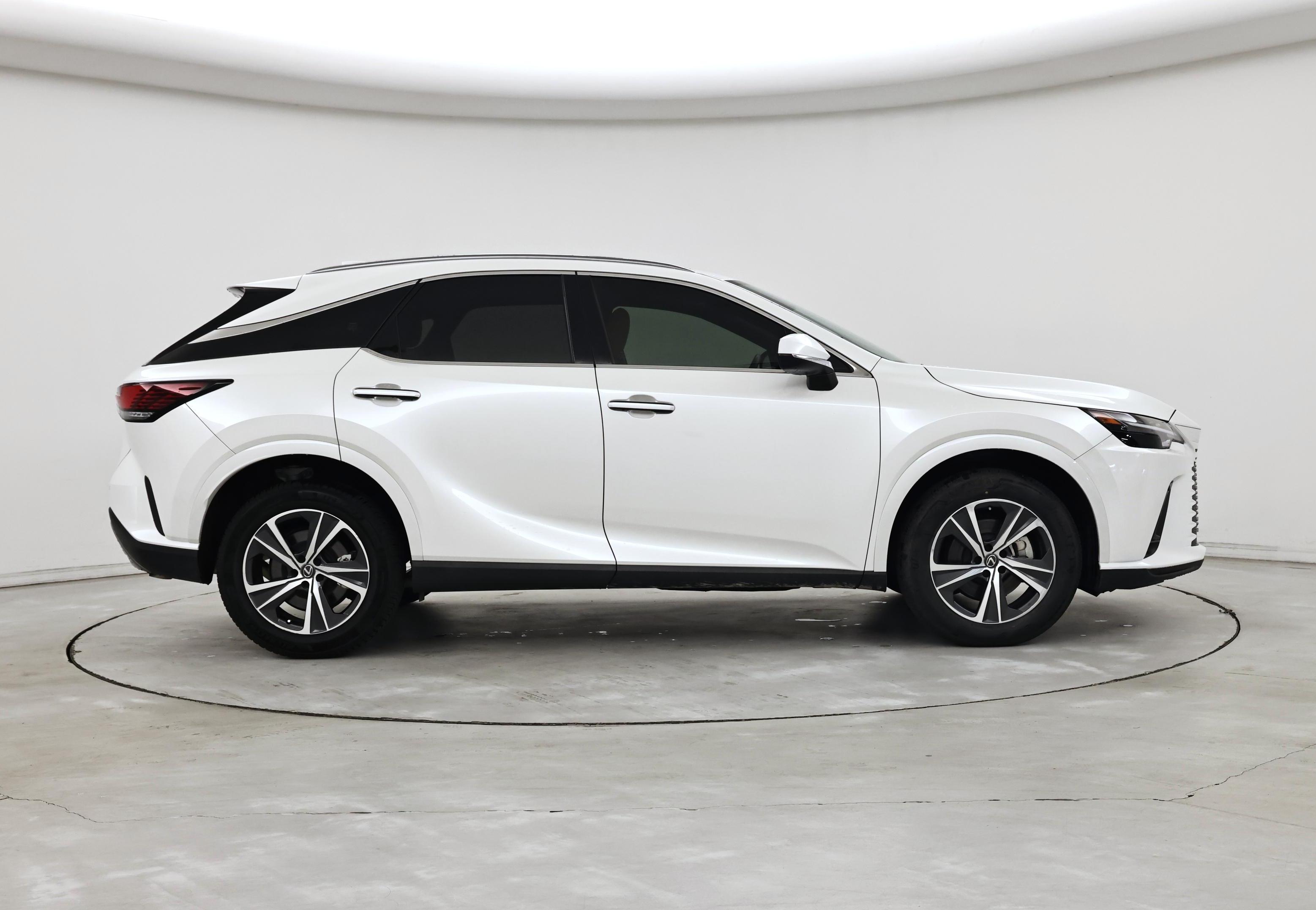 Thumbnail: 2023 Lexus RX - 7