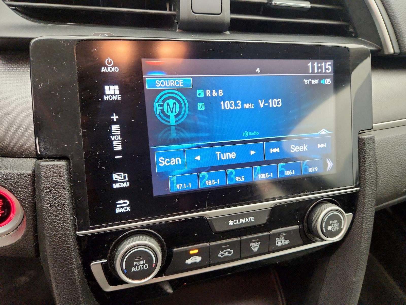 2018 Honda Civic EX - Photo 16
