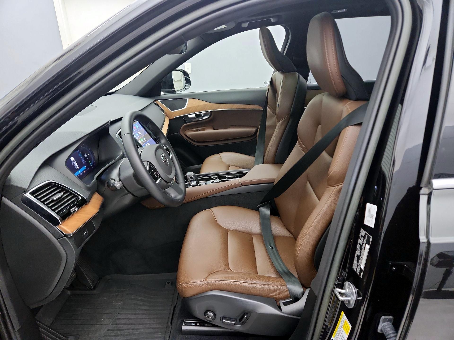 Thumbnail: 2023 Volvo XC90 - 11