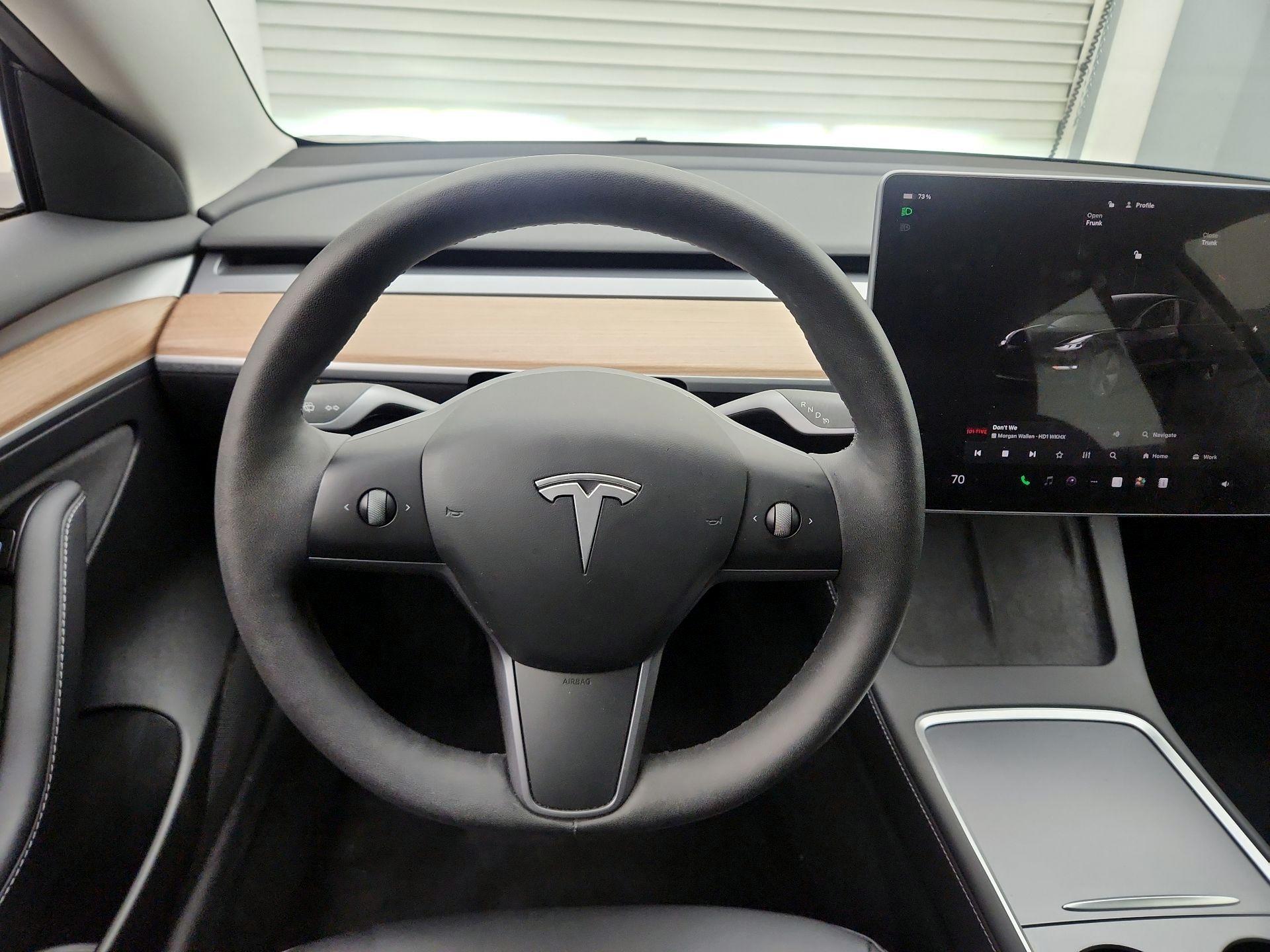 Thumbnail: 2023 Tesla Model 3 - 10
