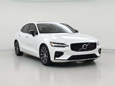 2022 Volvo S60 B5 Momentum