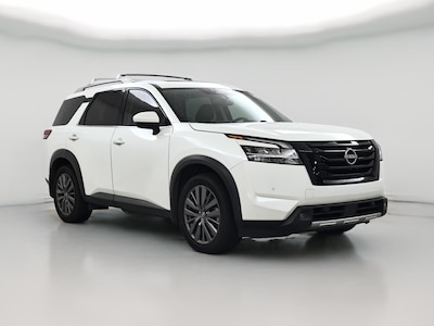 2022 Nissan Pathfinder SL