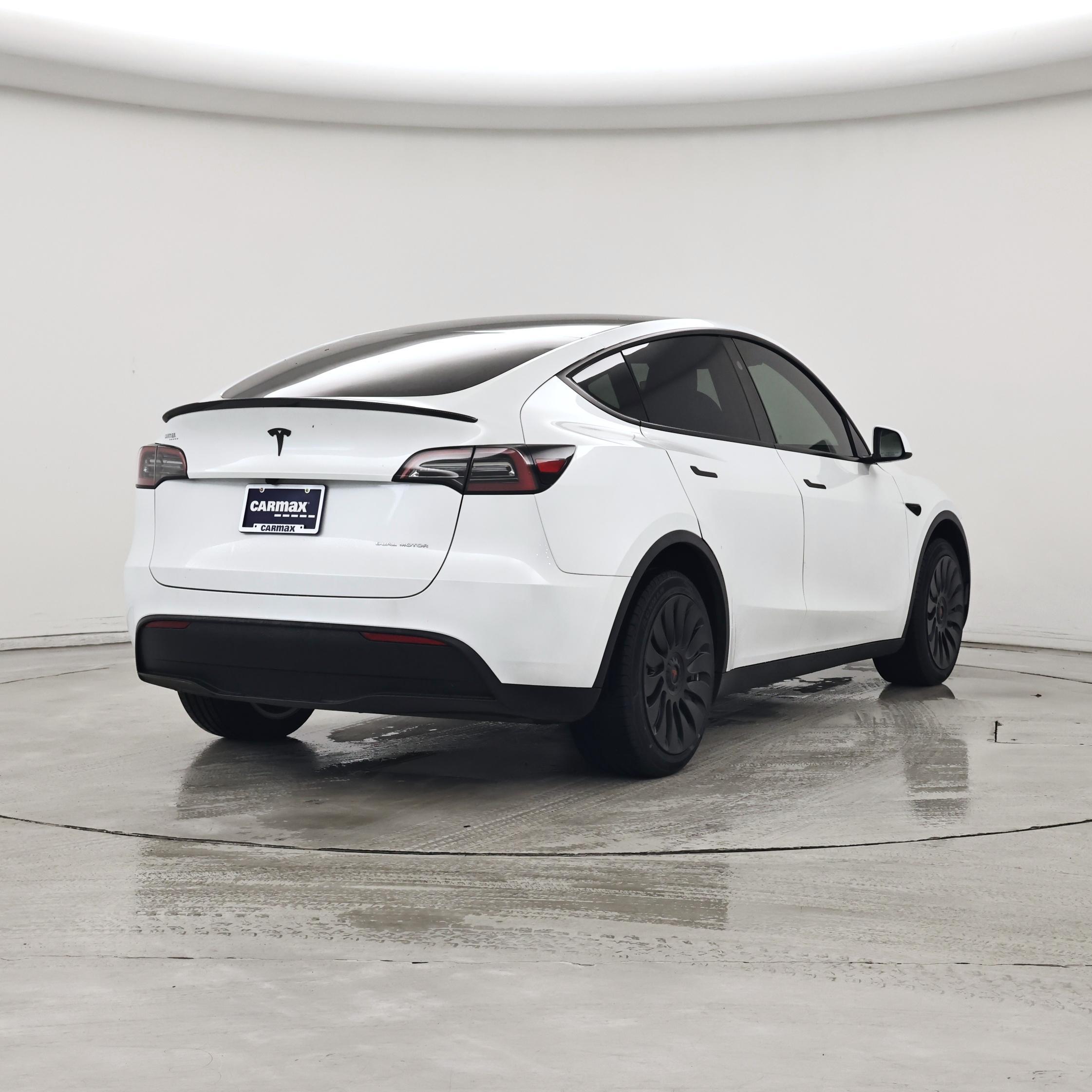 Thumbnail: 2024 Tesla Model Y - 8