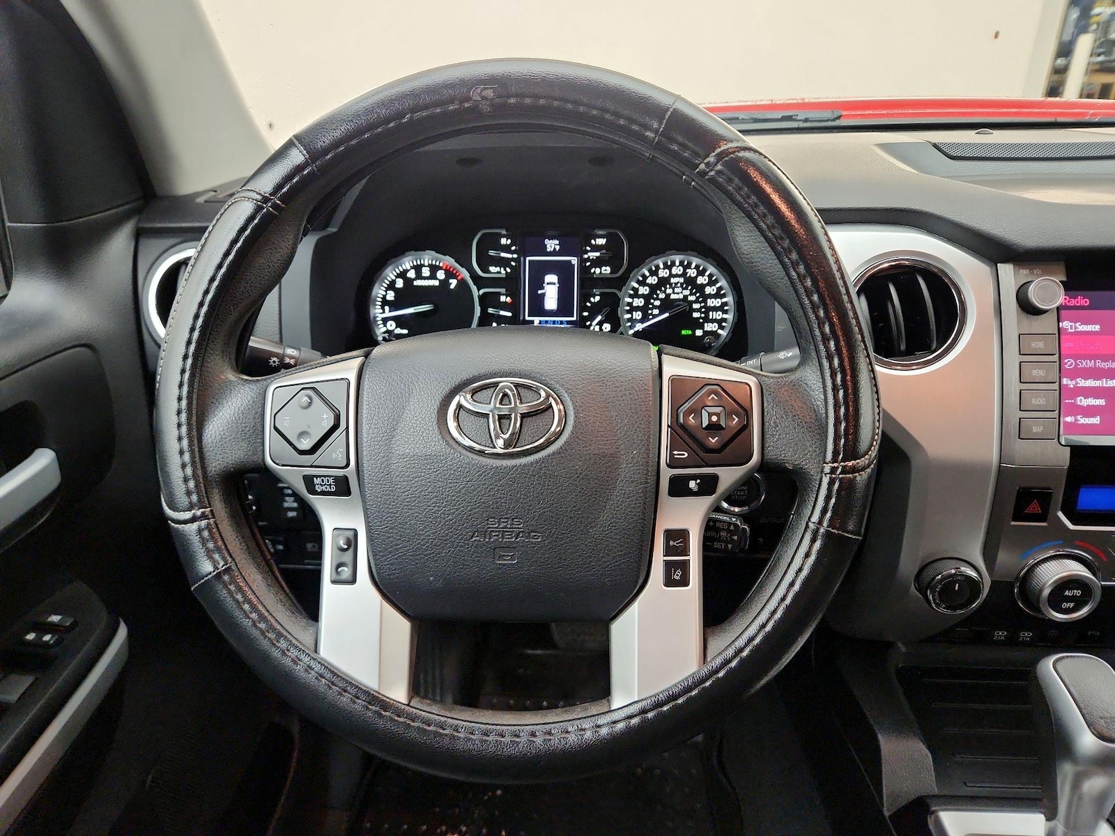 2020 Toyota Tundra SR5 - Photo 11