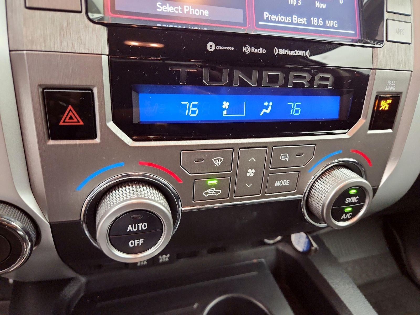 2020 Toyota Tundra SR5 - Photo 17