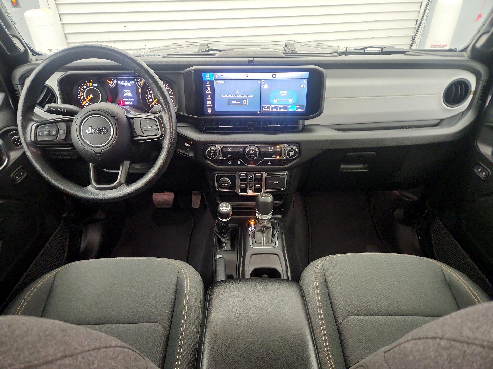 Thumbnail: 2025 Jeep Gladiator - 9