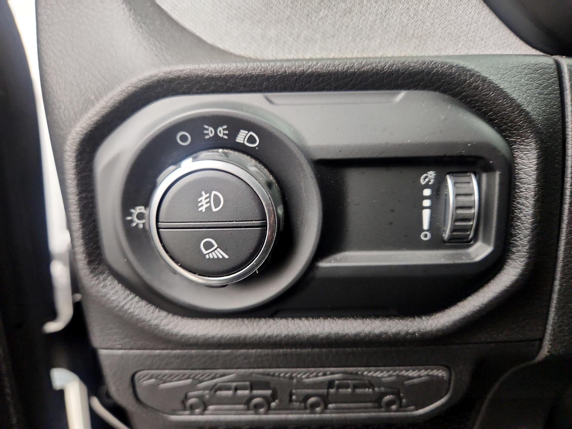 Thumbnail: 2025 Jeep Gladiator - 13