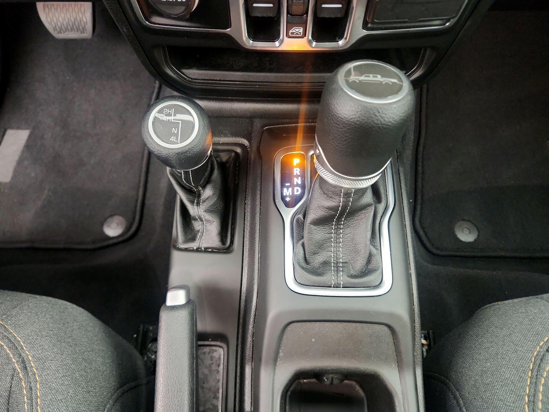 Thumbnail: 2025 Jeep Gladiator - 17