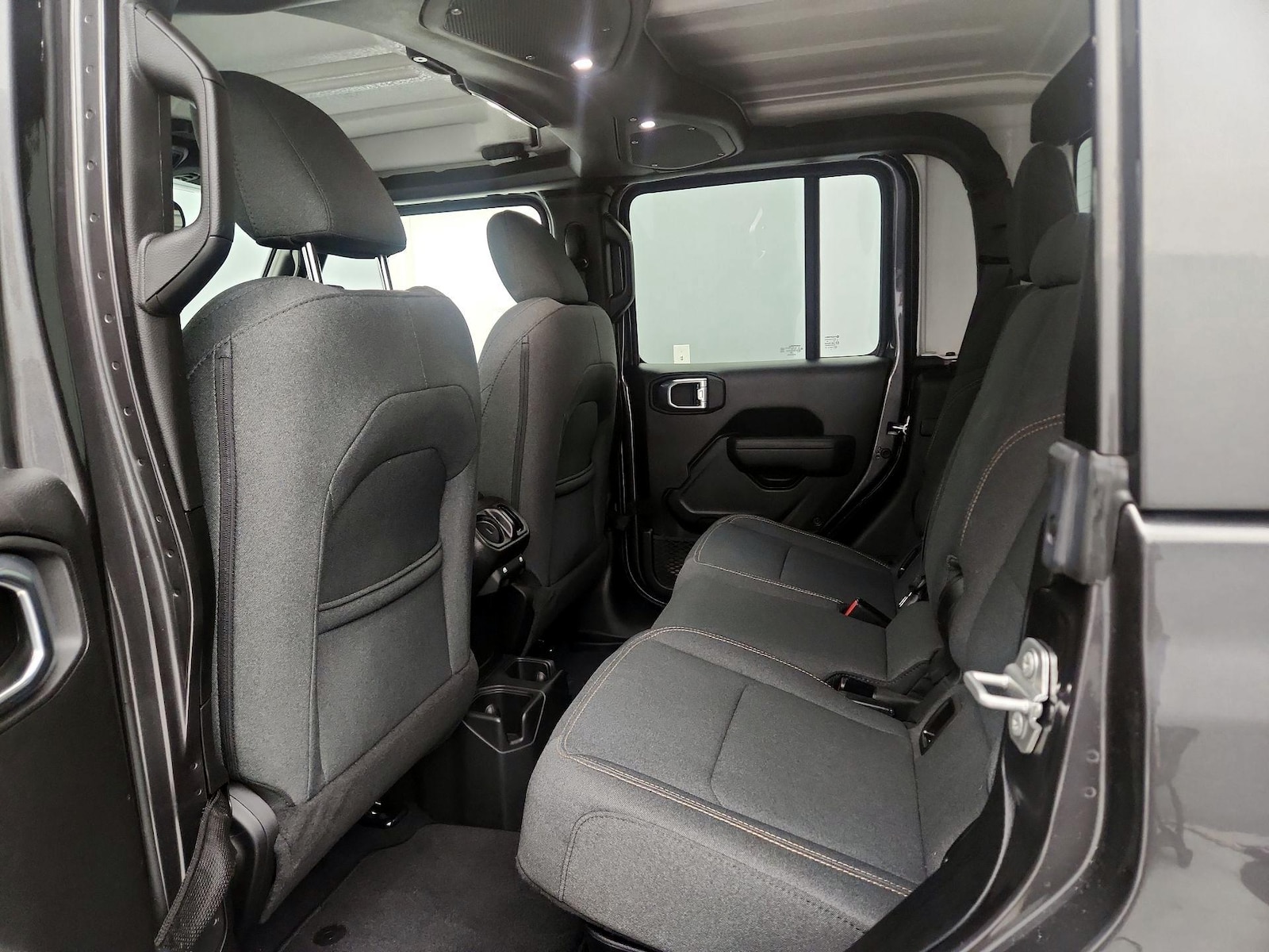 2025 Jeep Gladiator Nighthawk - Photo 20