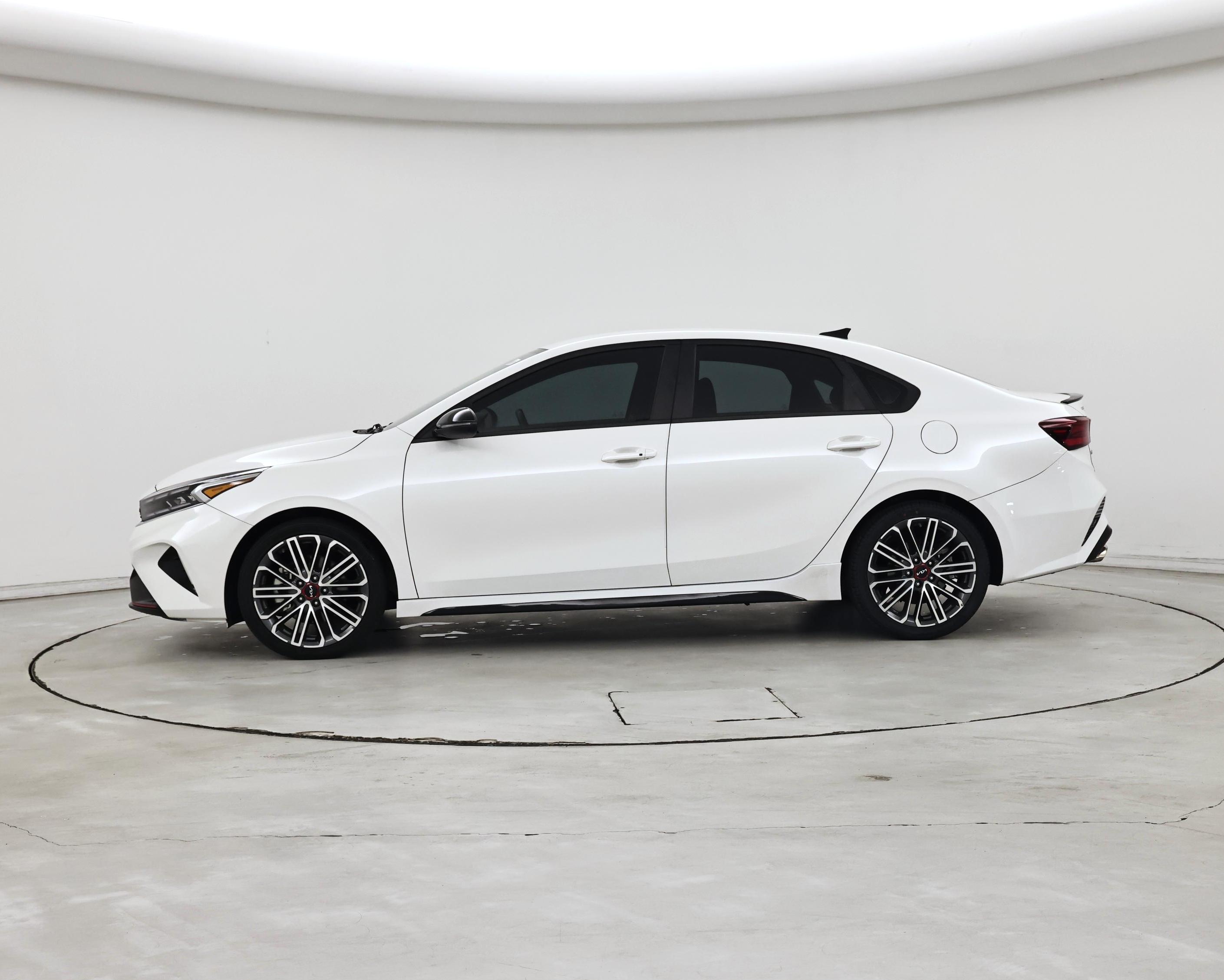 Thumbnail: 2024 Kia Forte - 3
