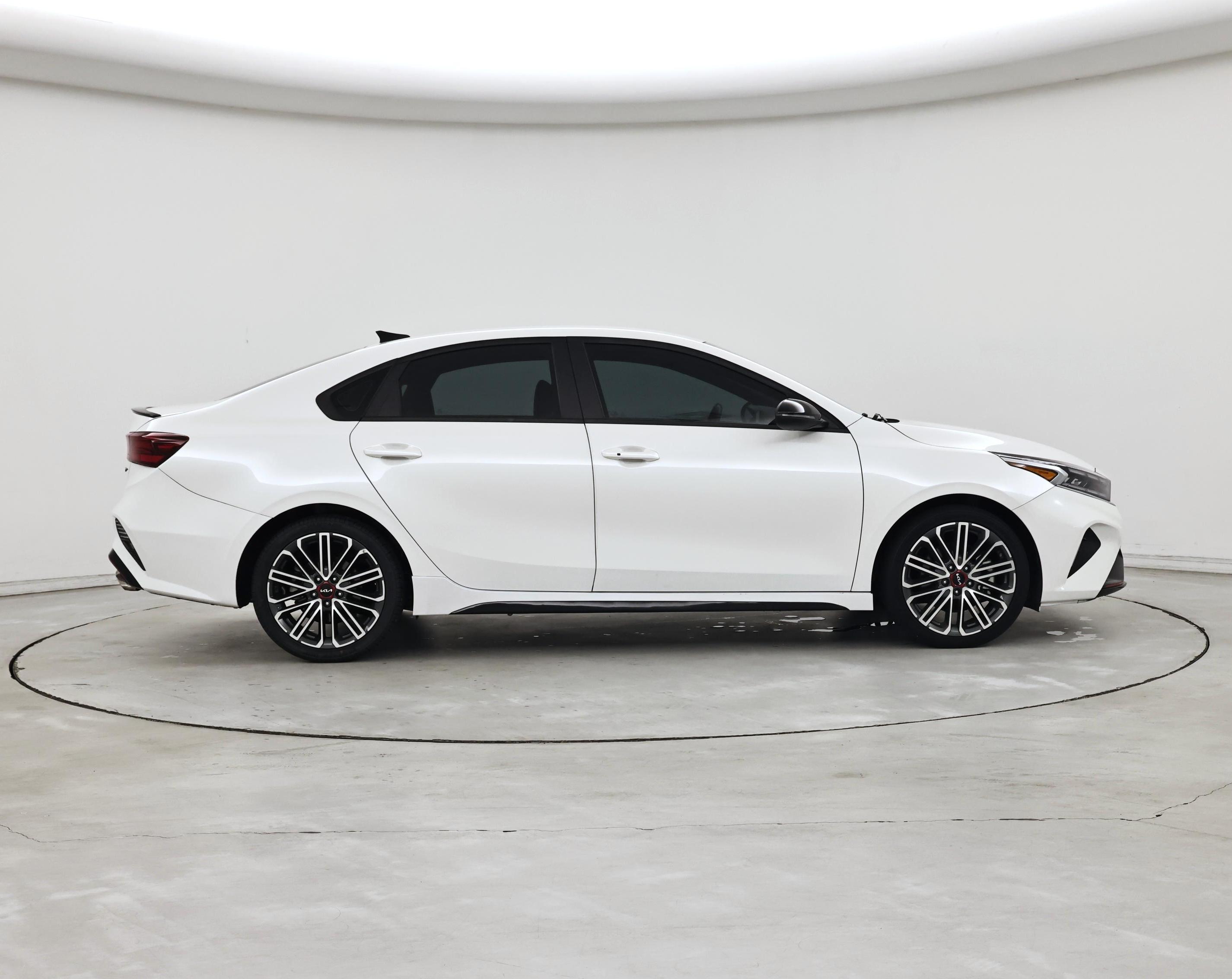 Thumbnail: 2024 Kia Forte - 7