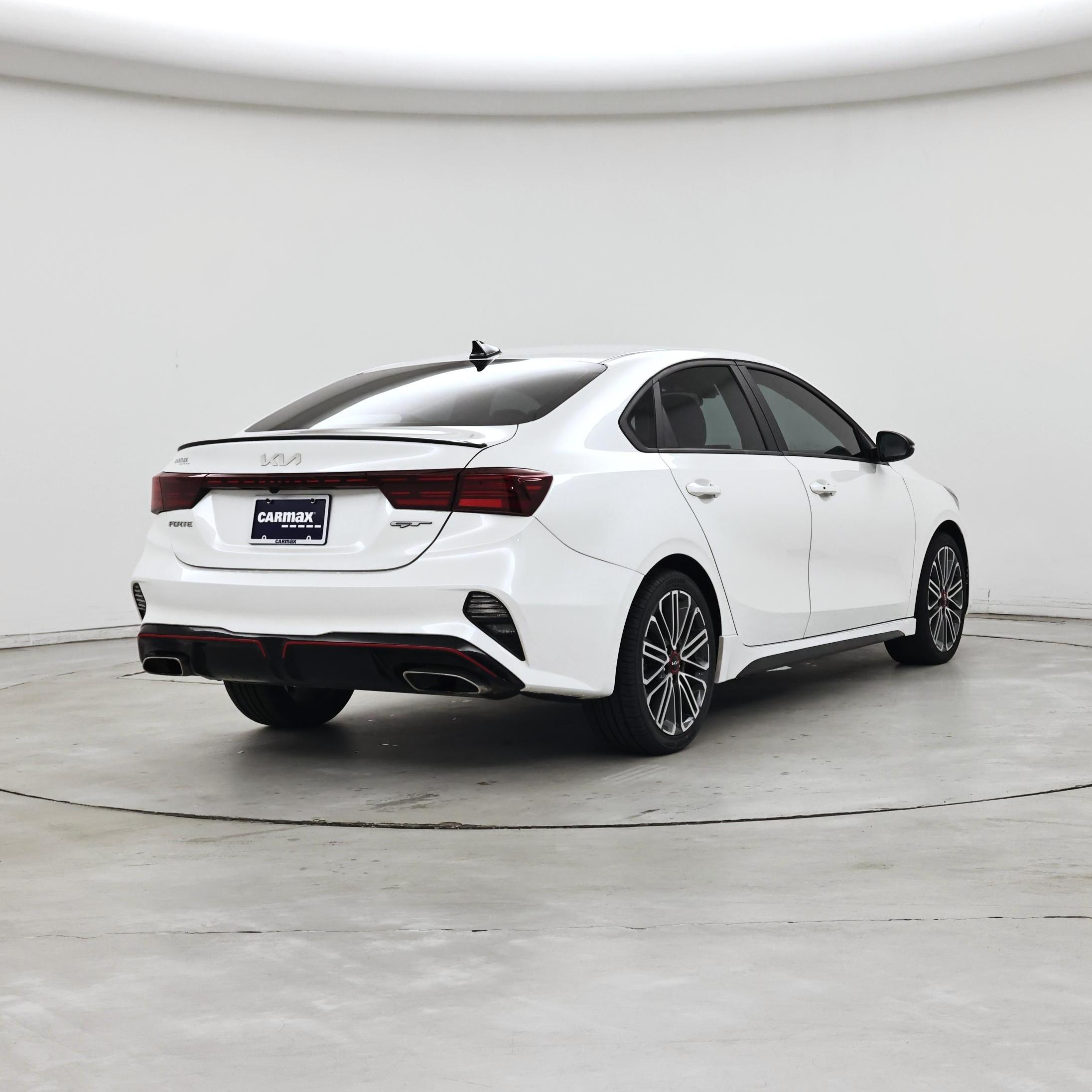 Thumbnail: 2024 Kia Forte - 8