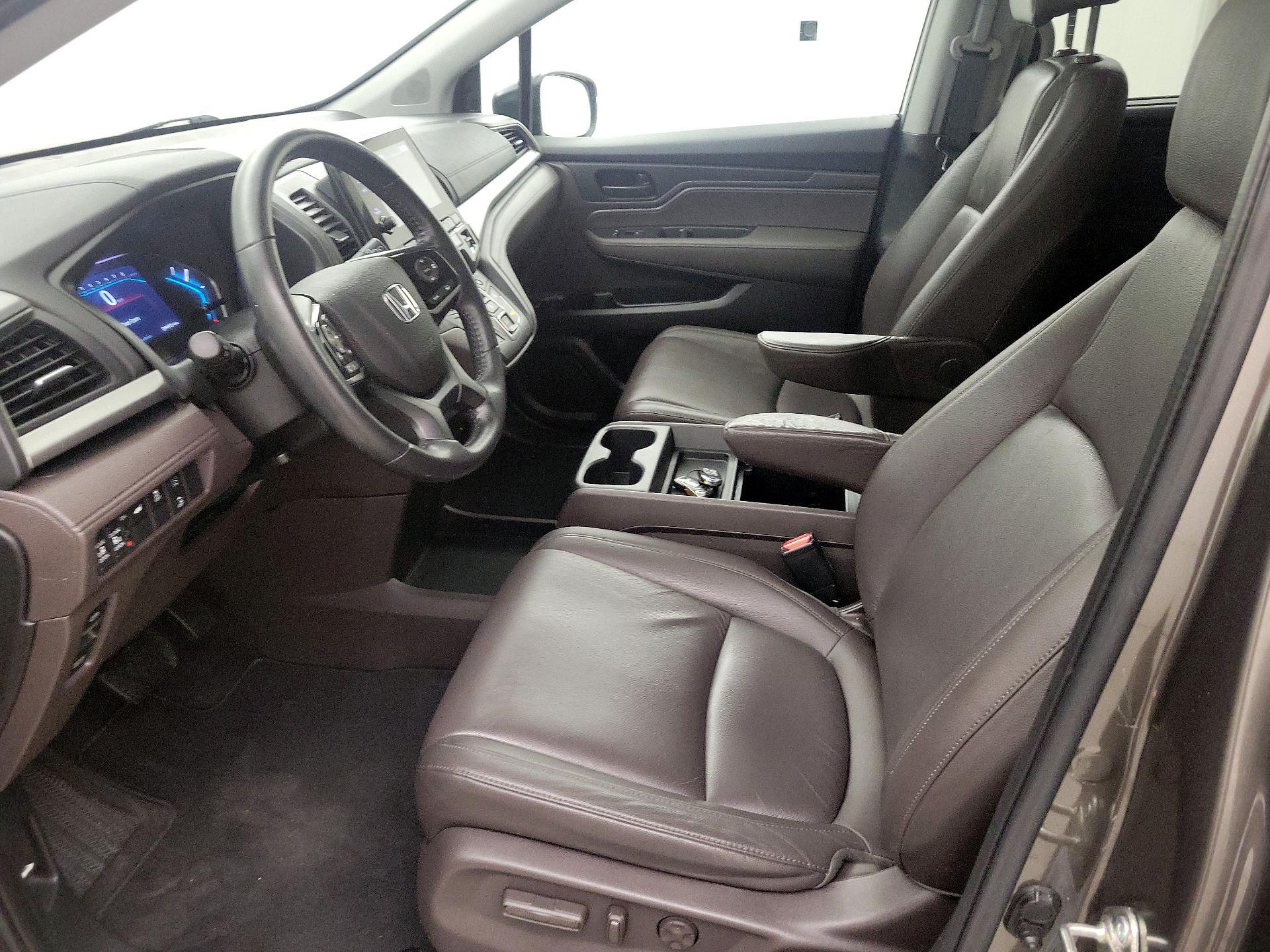 Thumbnail: 2019 Honda Odyssey - 11