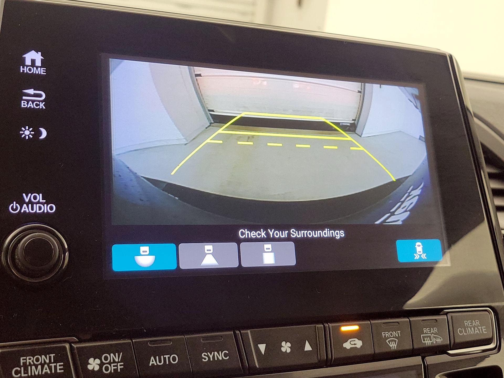 Thumbnail: 2019 Honda Odyssey - 14