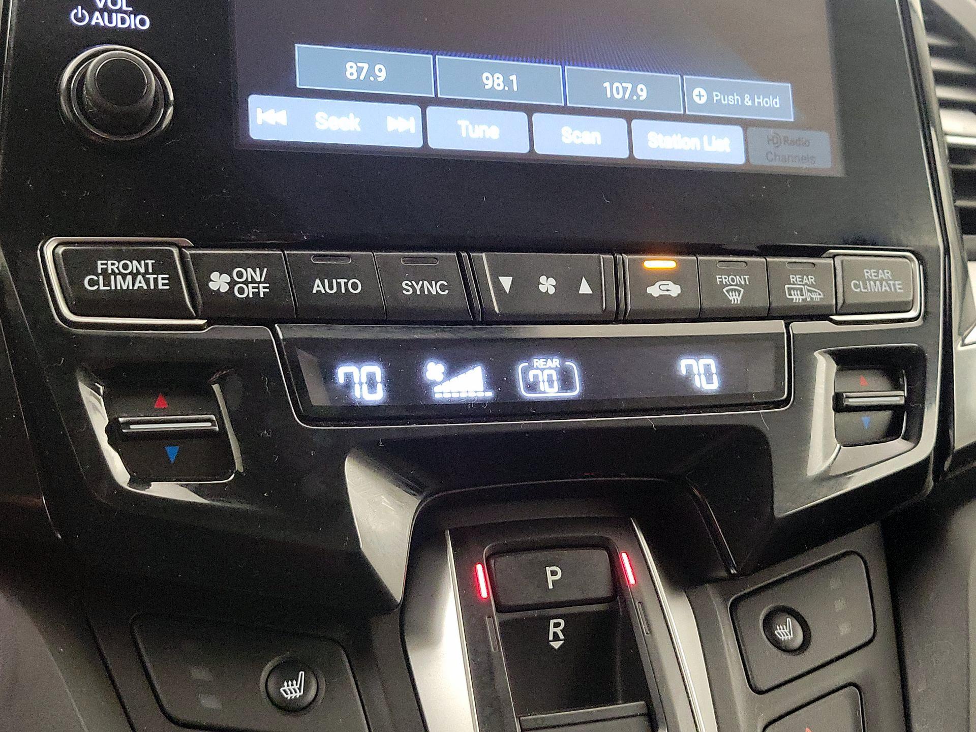 Thumbnail: 2019 Honda Odyssey - 16