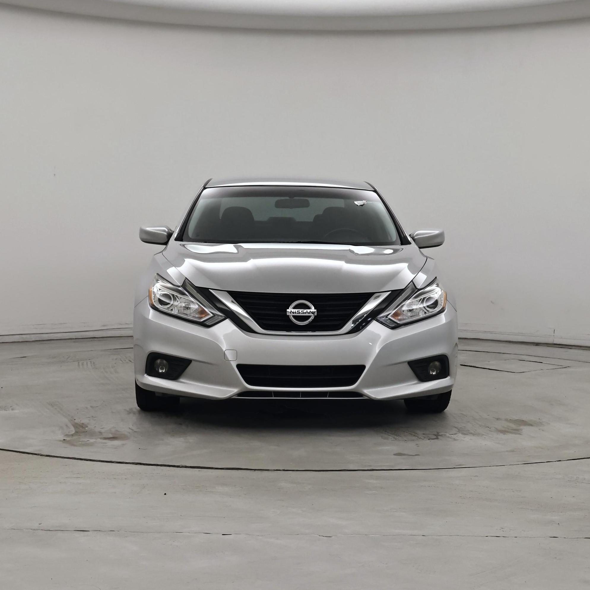 Thumbnail: 2017 Nissan Altima - 5