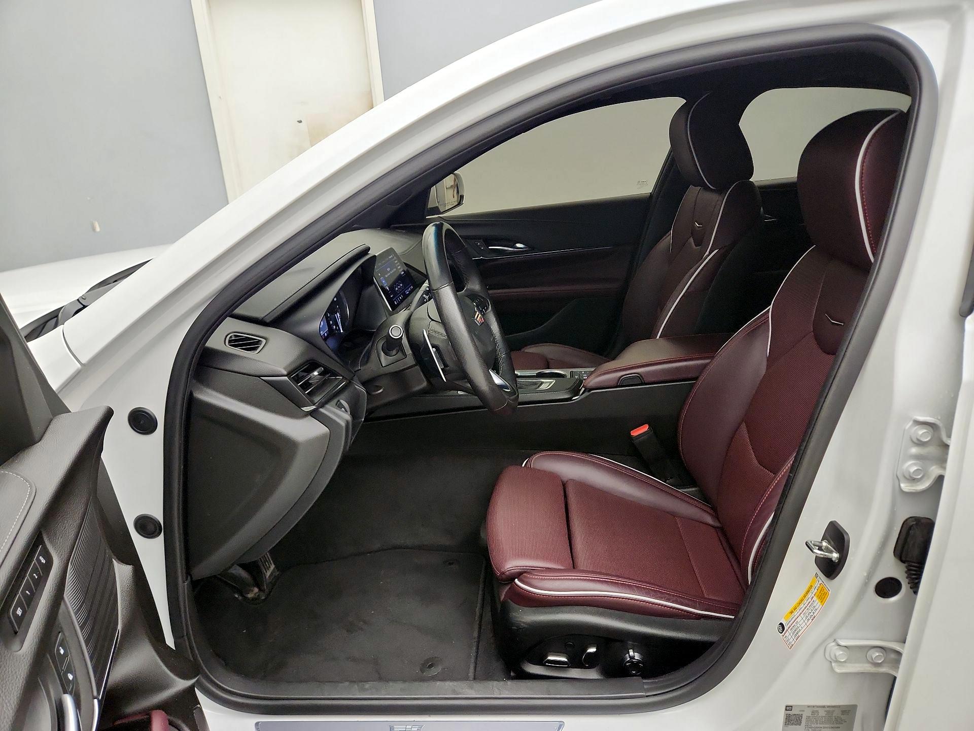 Thumbnail: 2024 Cadillac CT4 - 11