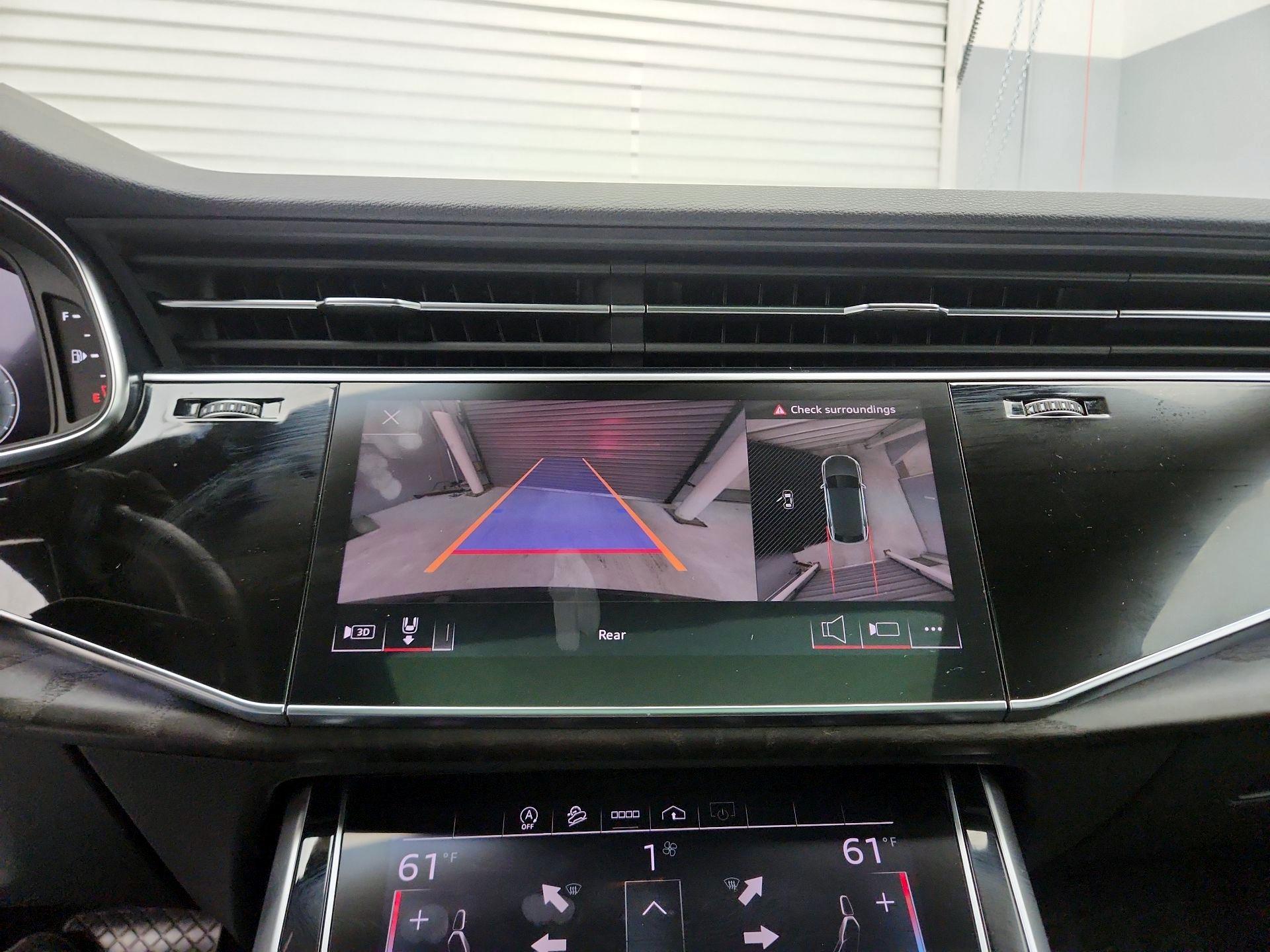 Thumbnail: 2021 Audi Q8 - 15