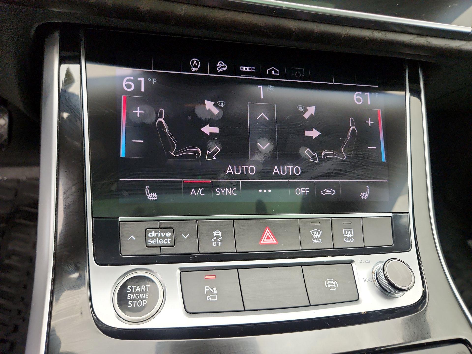 Thumbnail: 2021 Audi Q8 - 17