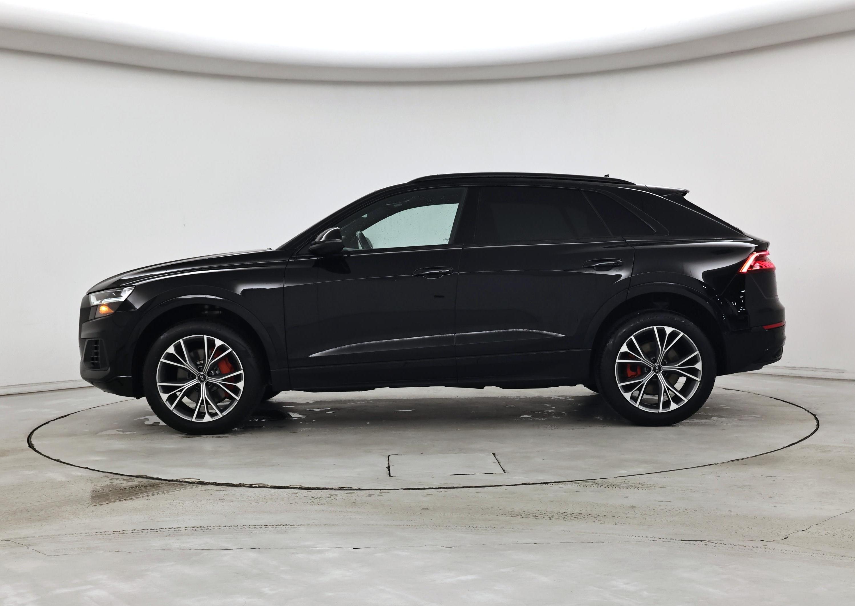 Thumbnail: 2021 Audi Q8 - 3