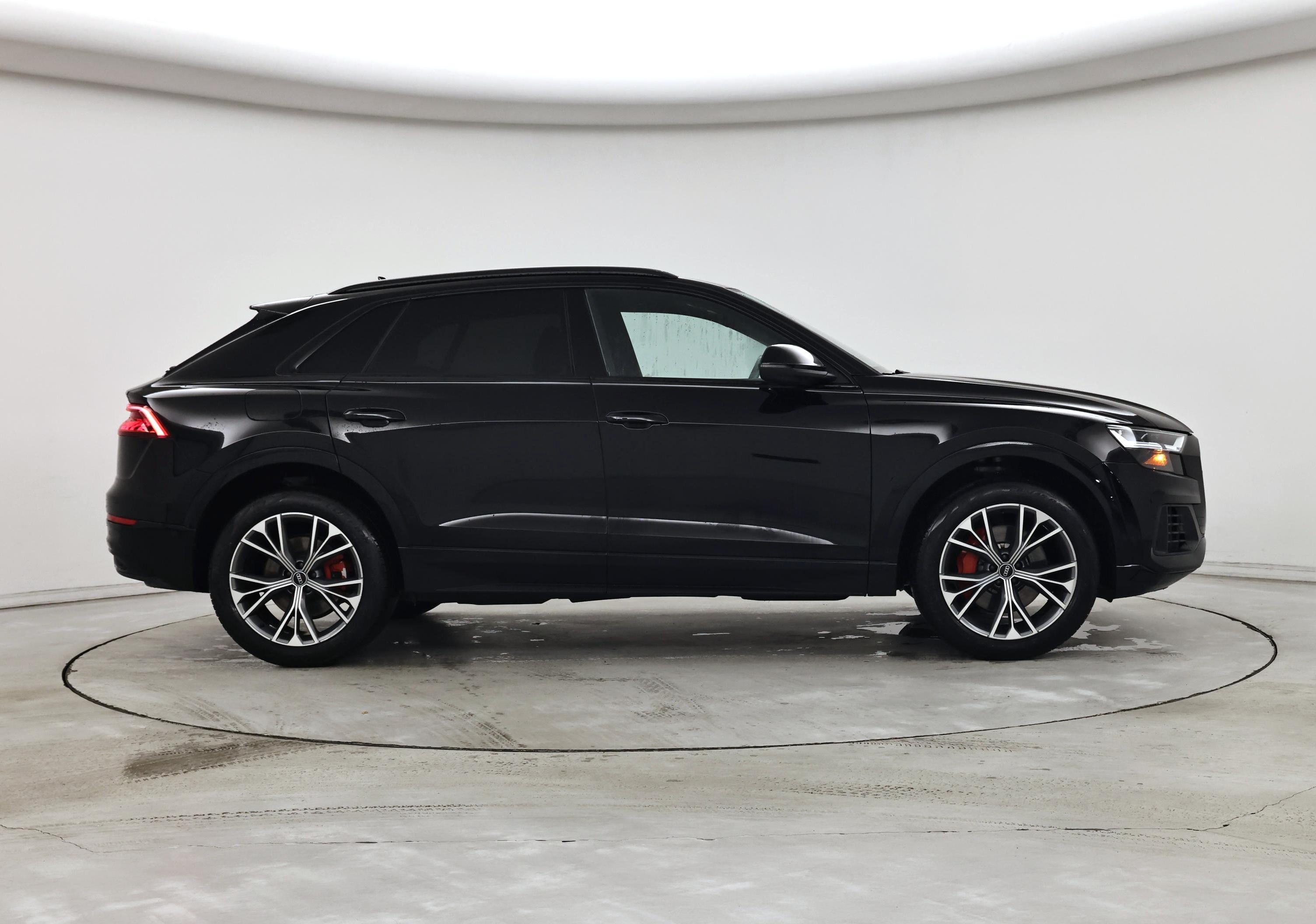 Thumbnail: 2021 Audi Q8 - 7