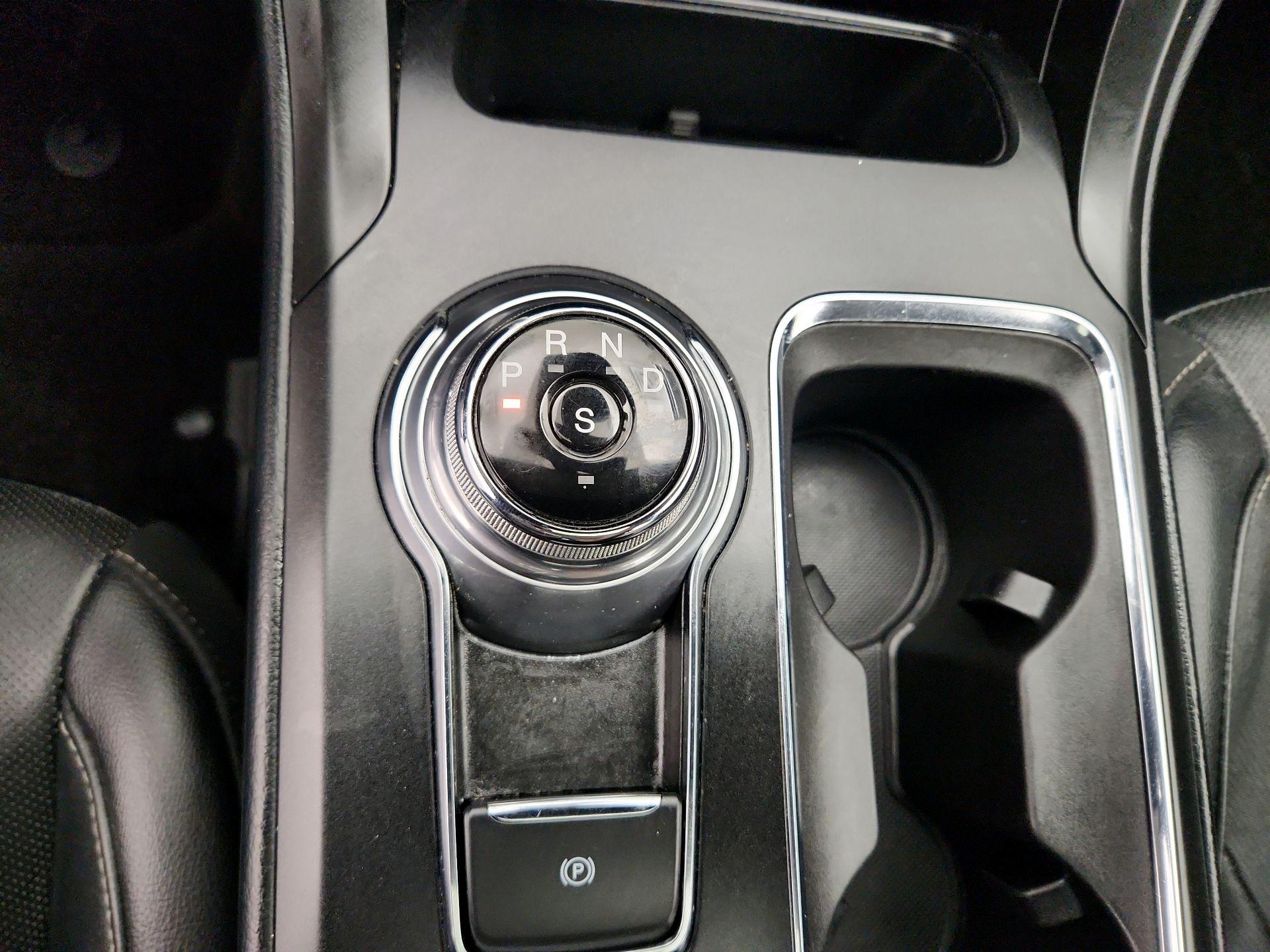 Thumbnail: 2019 Ford Fusion - 18