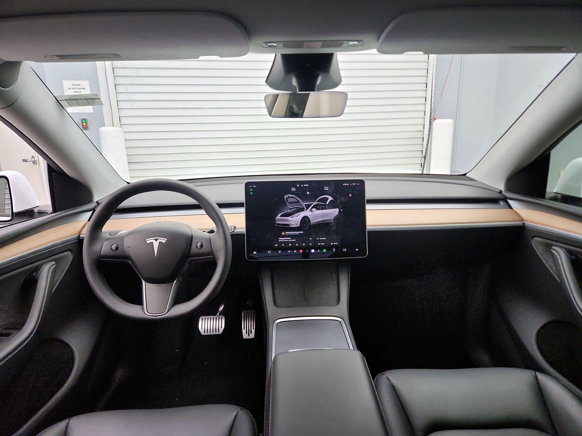 Thumbnail: 2024 Tesla Model Y - 9