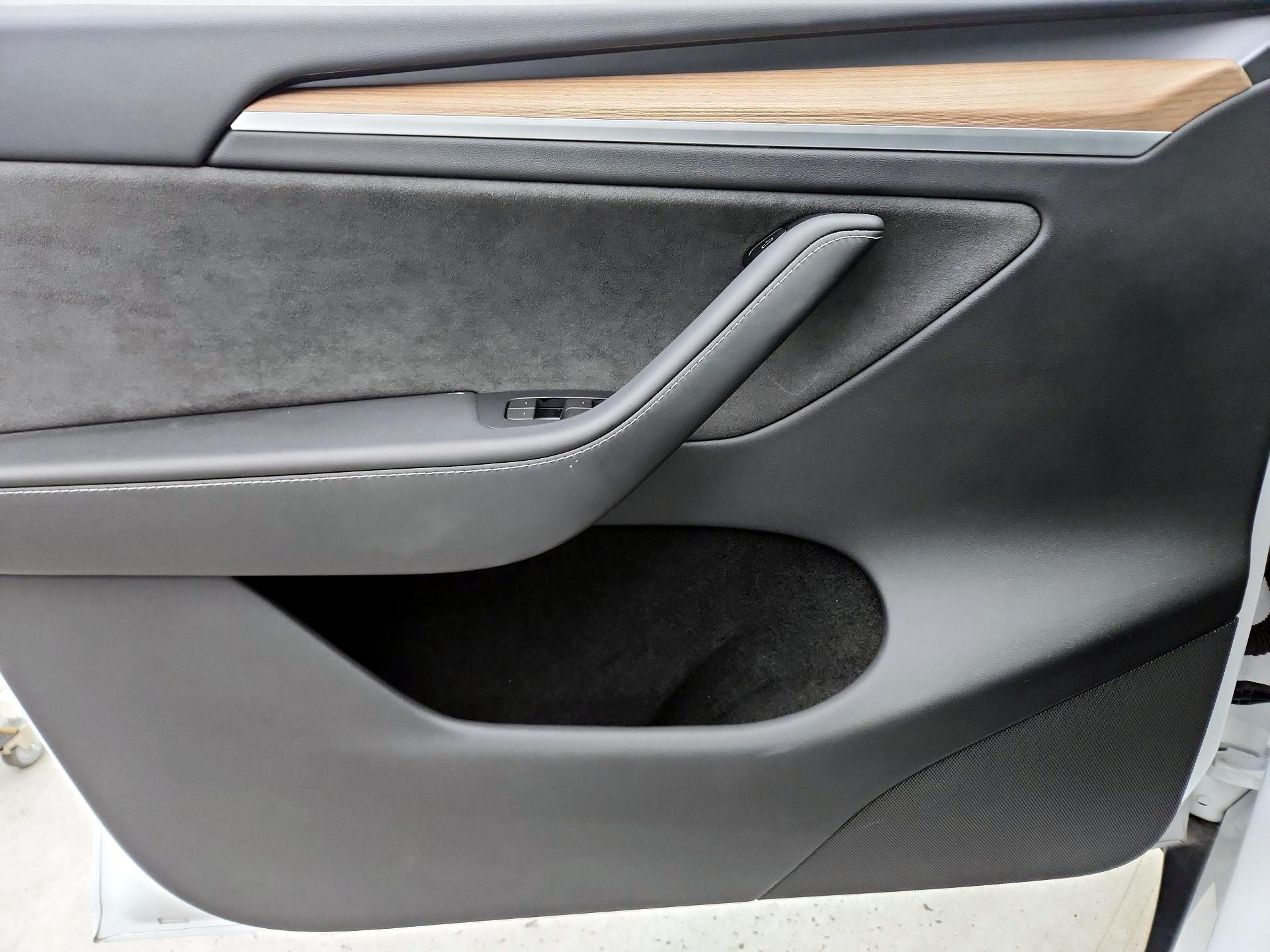 Thumbnail: 2024 Tesla Model Y - 12