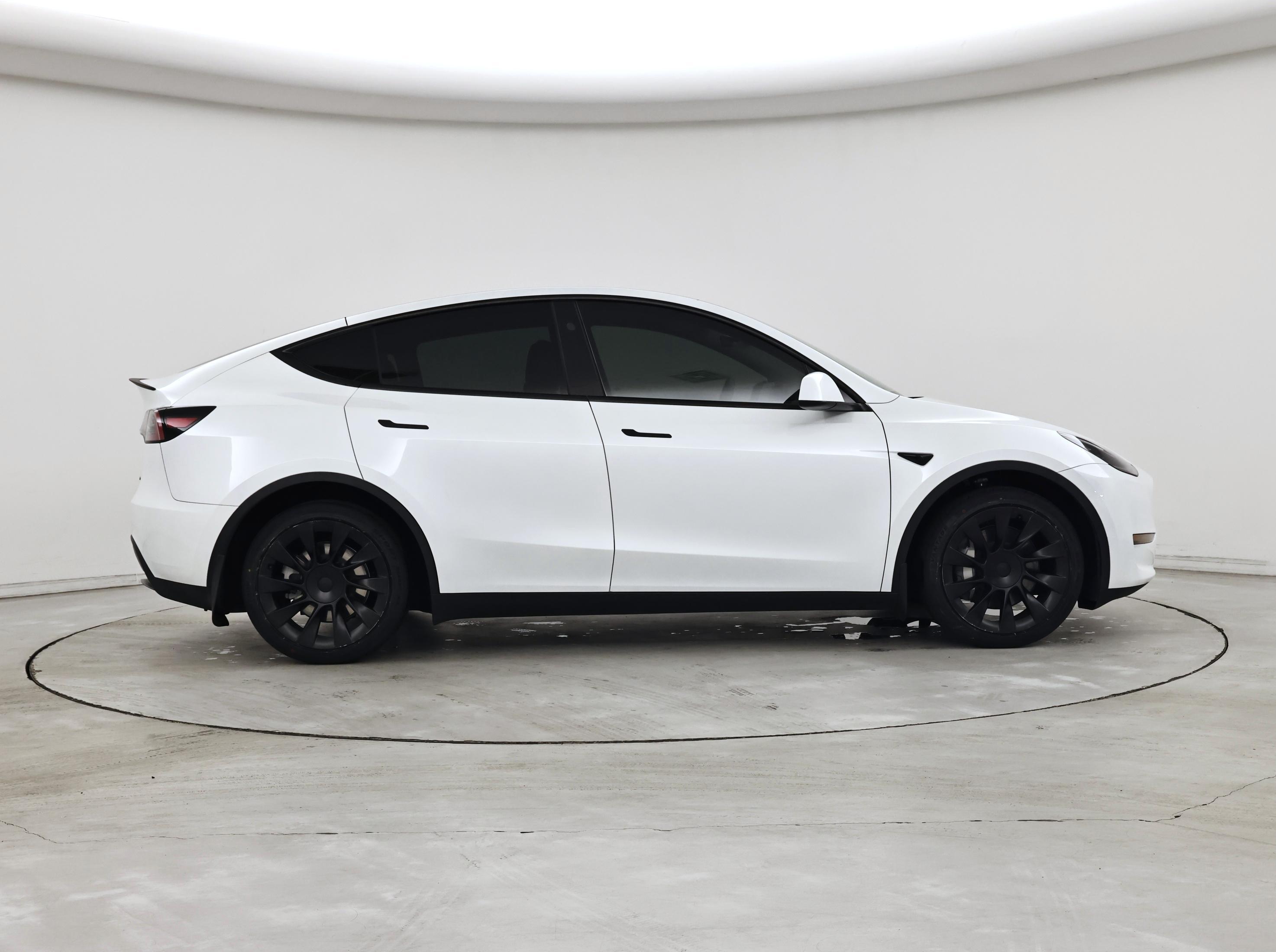Thumbnail: 2024 Tesla Model Y - 7