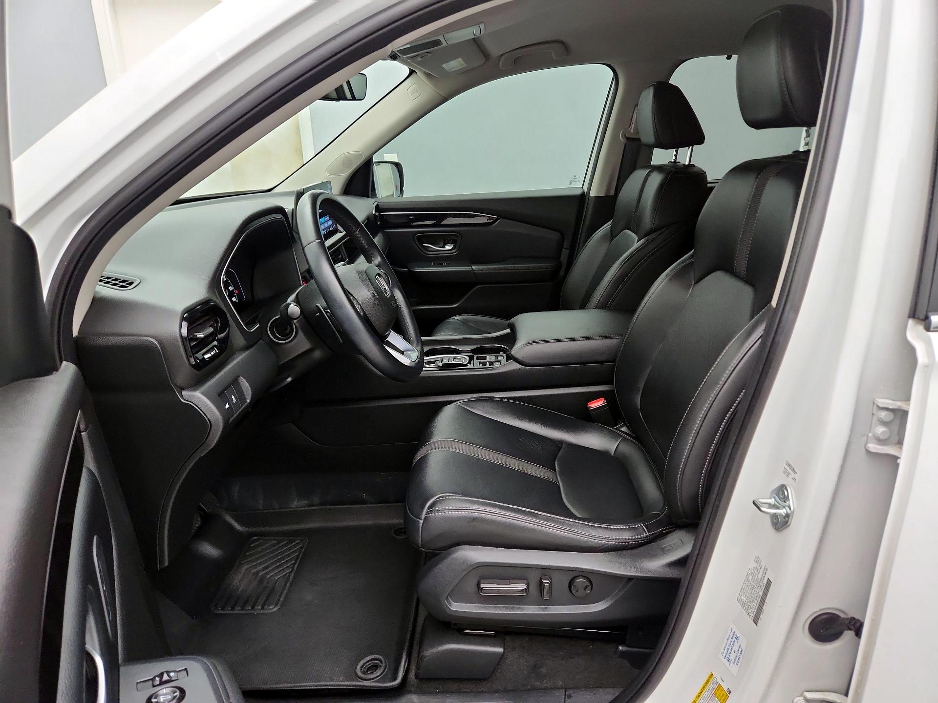 Thumbnail: 2023 Honda Pilot - 11