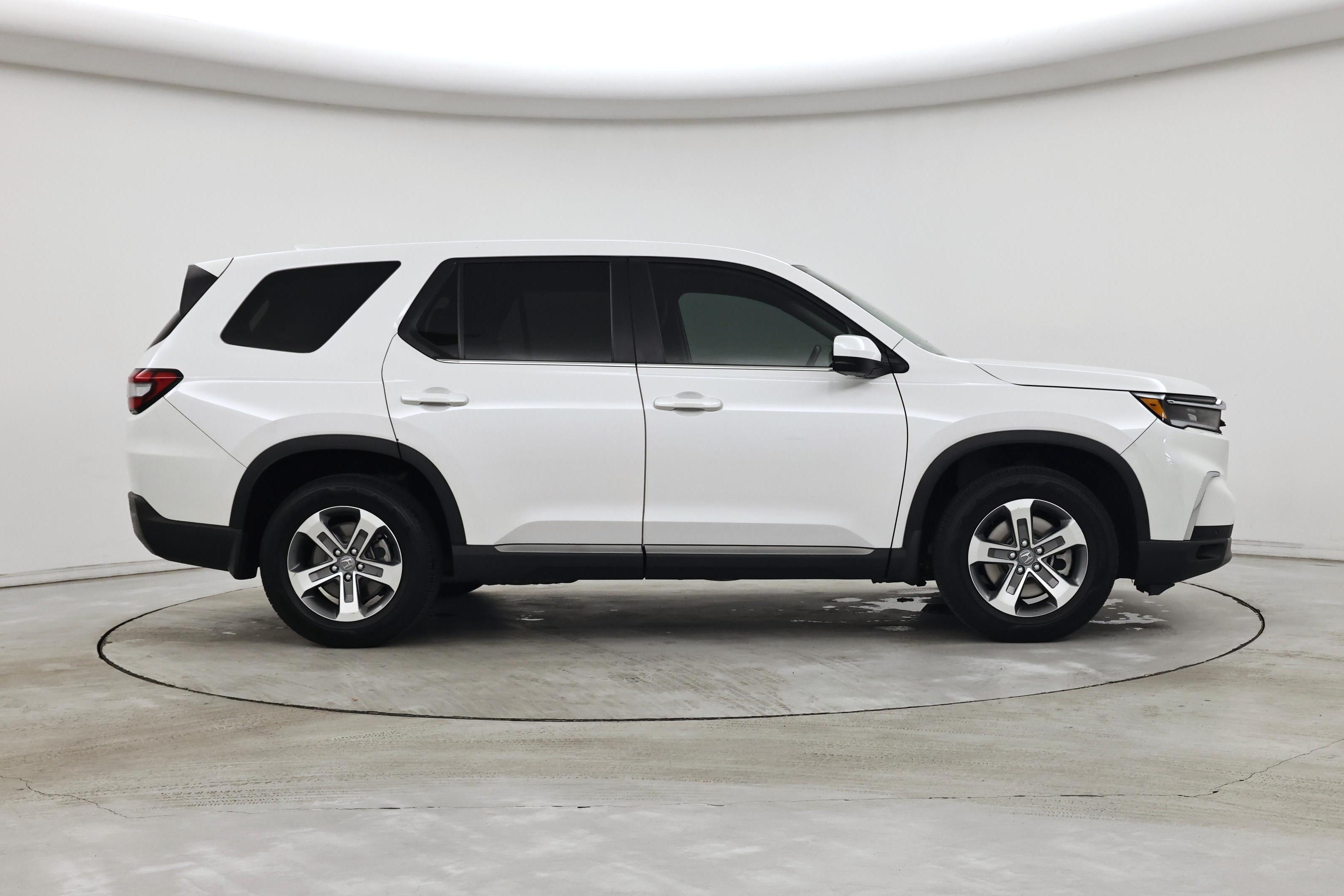 Thumbnail: 2023 Honda Pilot - 7