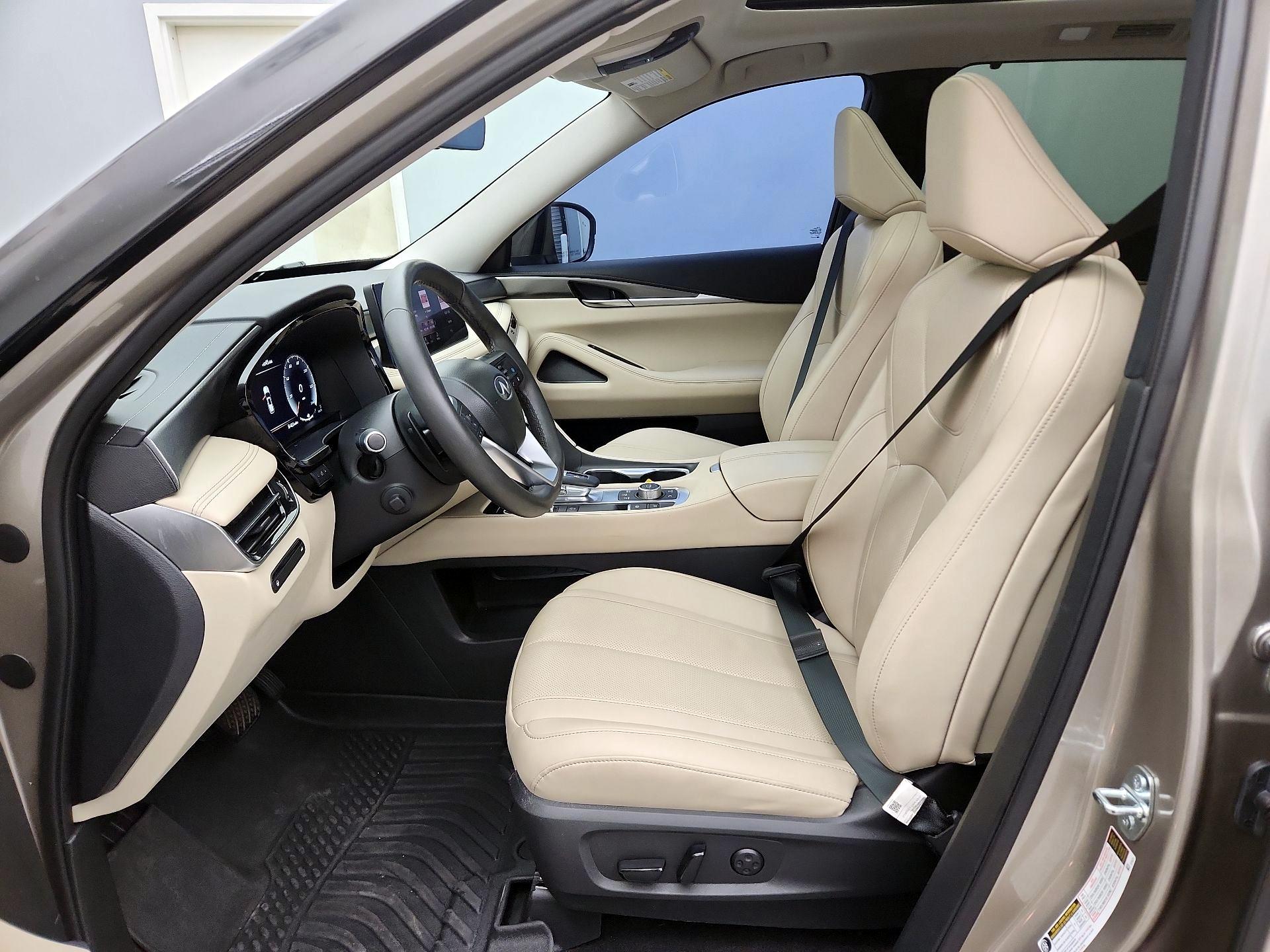 Thumbnail: 2023 INFINITI QX60 - 11