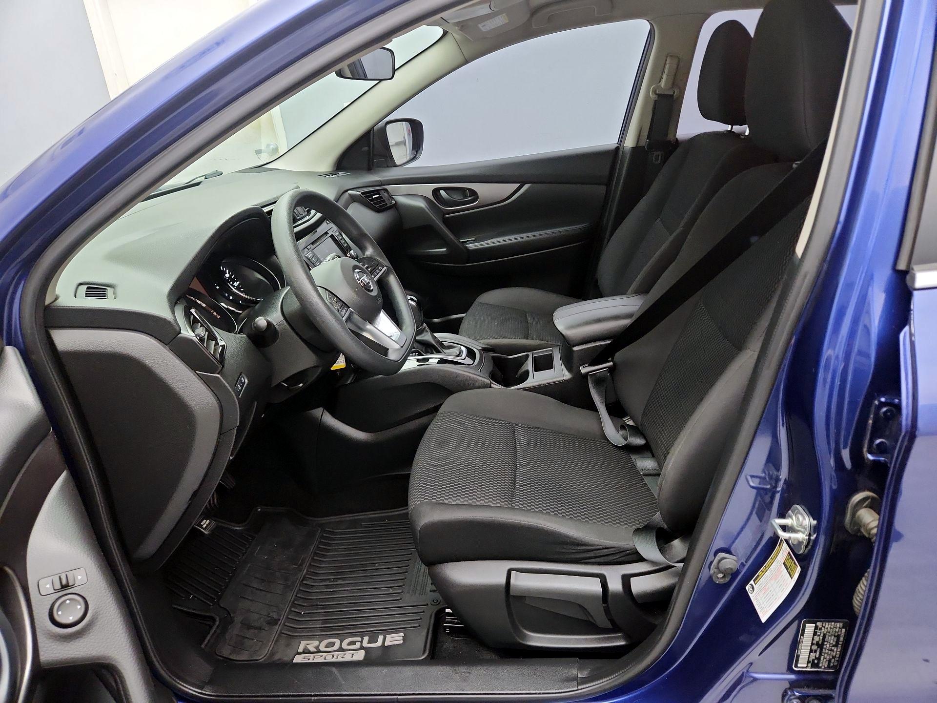 Thumbnail: 2020 Nissan Rogue Sport - 11