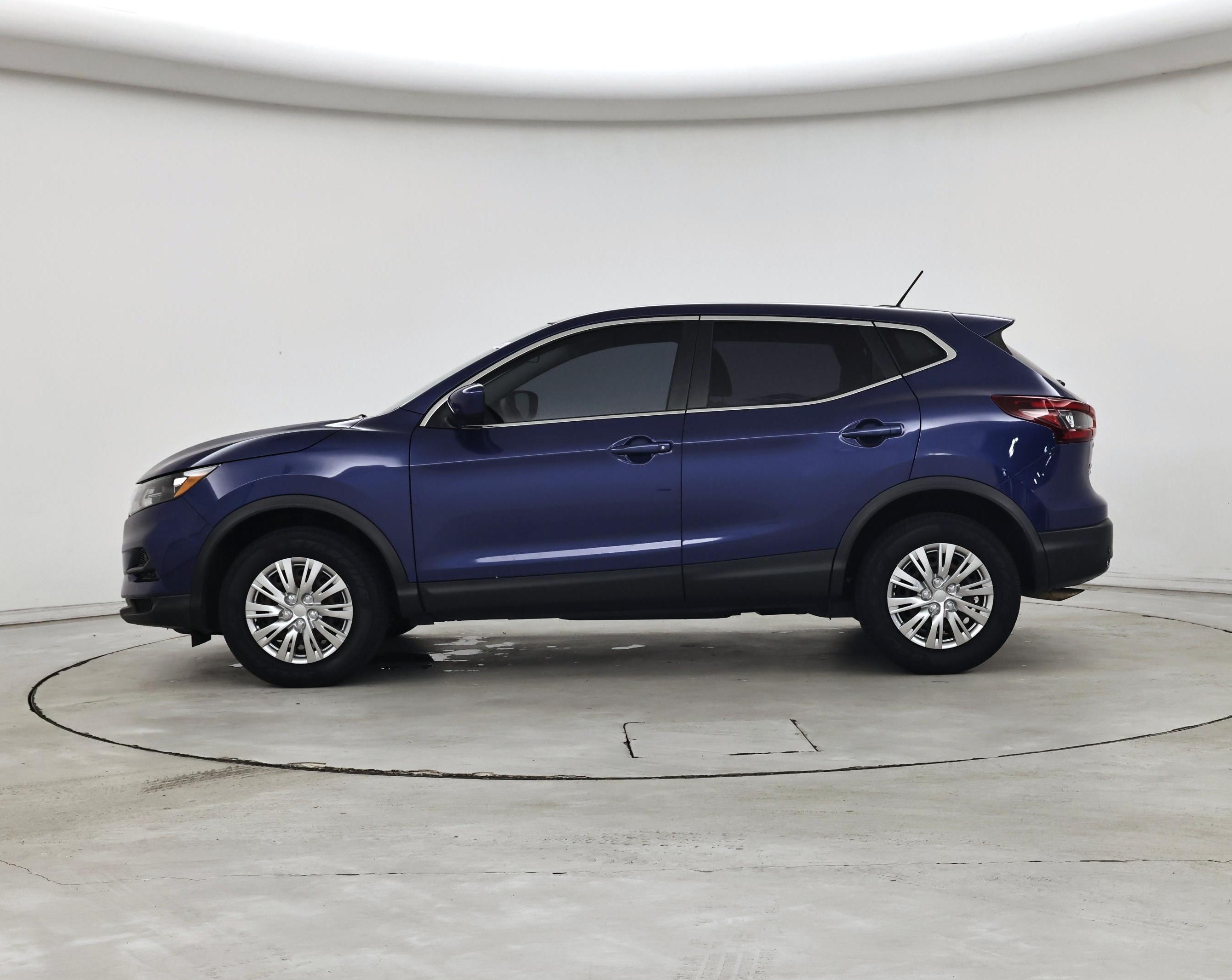 Thumbnail: 2020 Nissan Rogue Sport - 3