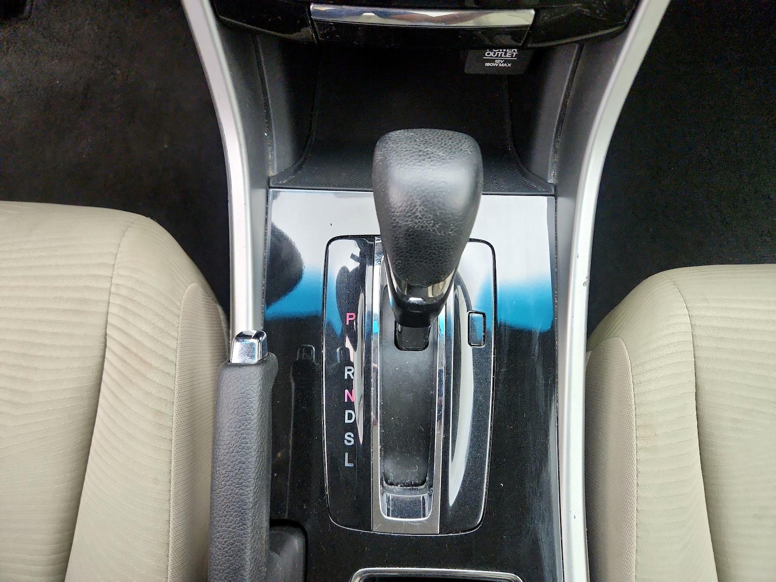 2017 Honda Accord LX - Photo 18