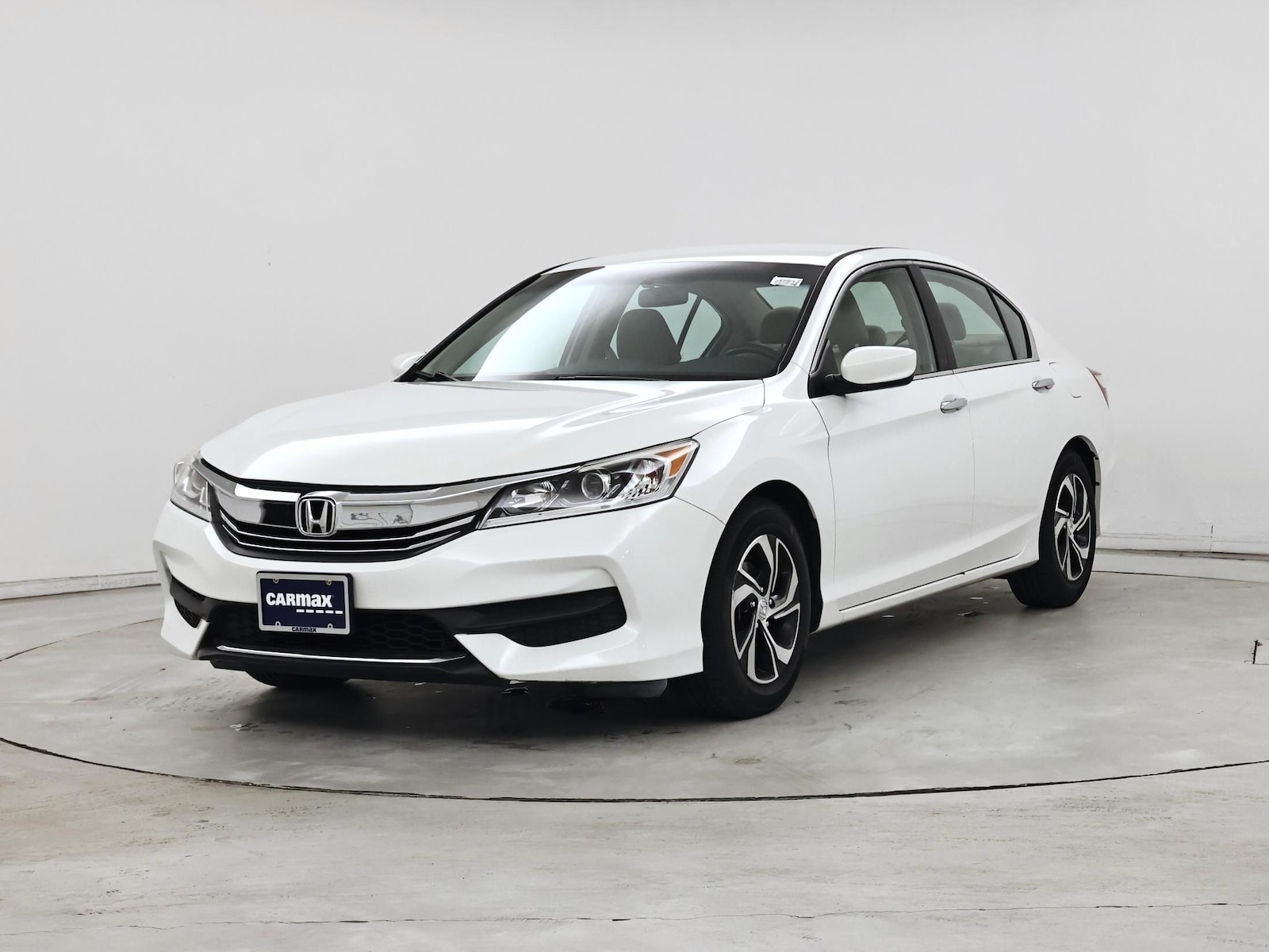 2017 Honda Accord LX - Photo 5