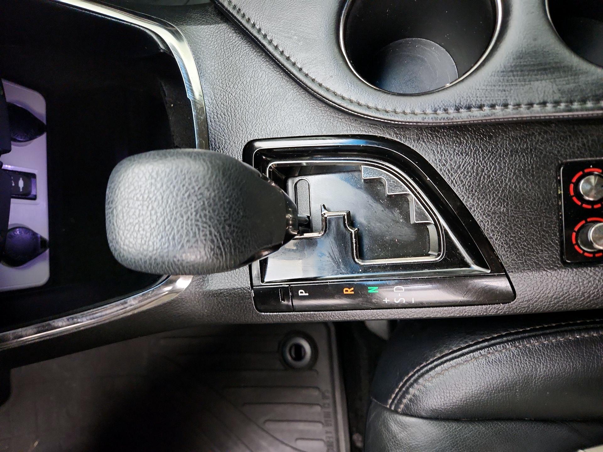 Thumbnail: 2015 Toyota Avalon - 17