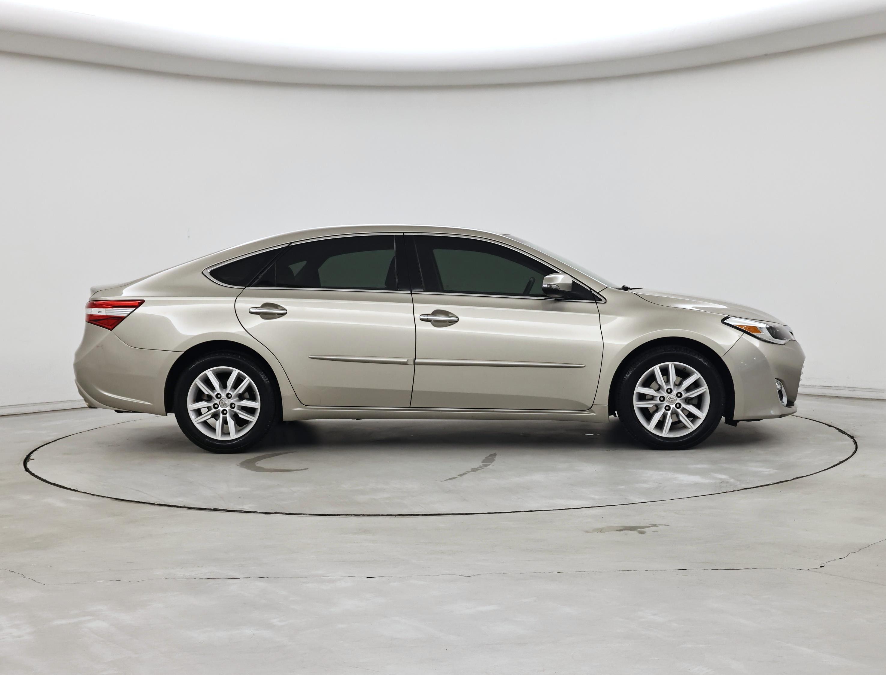 Thumbnail: 2015 Toyota Avalon - 7
