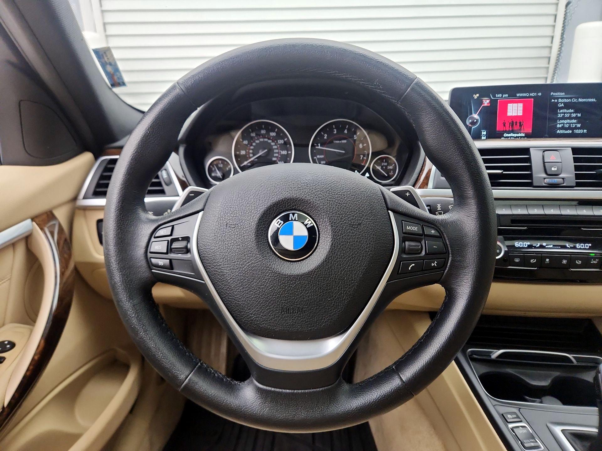 Thumbnail: 2016 BMW 3 Series - 10