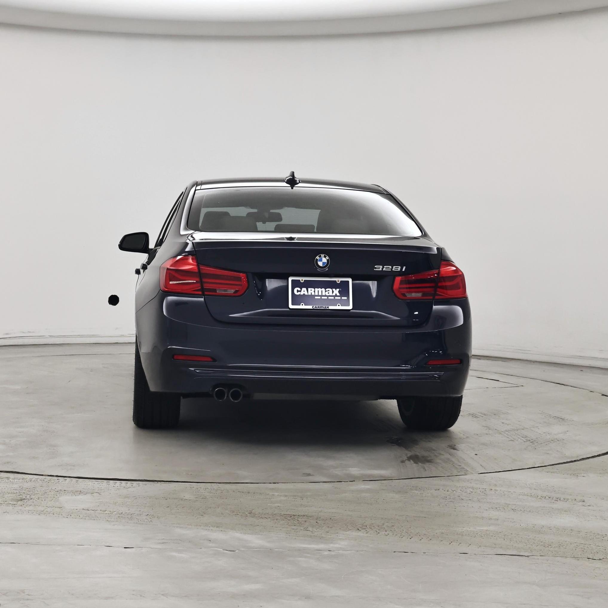 Thumbnail: 2016 BMW 3 Series - 6