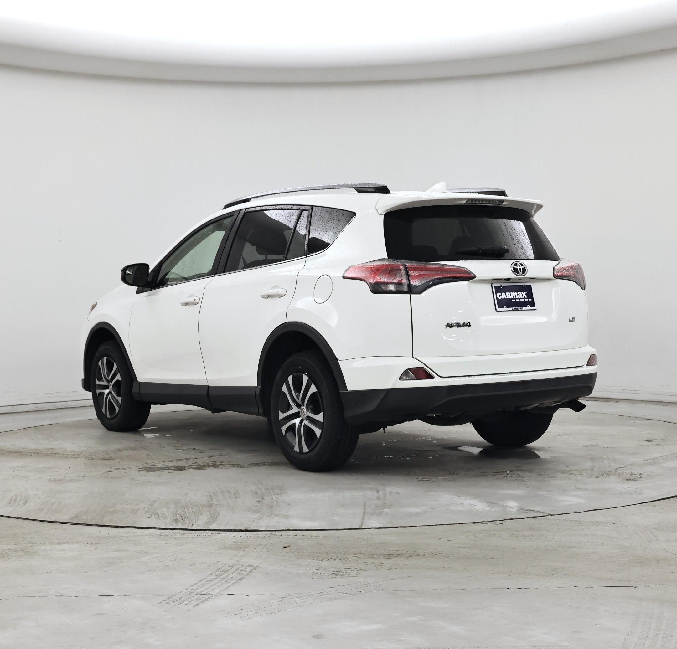 Thumbnail: 2017 Toyota RAV4 - 2