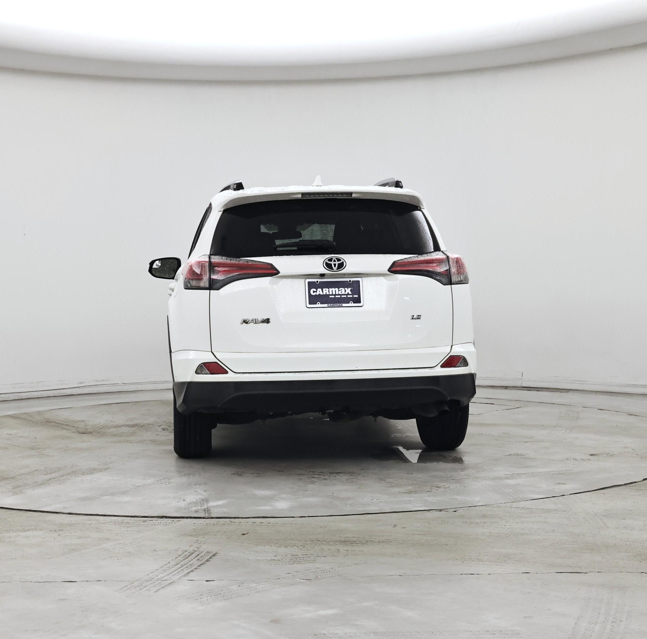 Thumbnail: 2017 Toyota RAV4 - 6