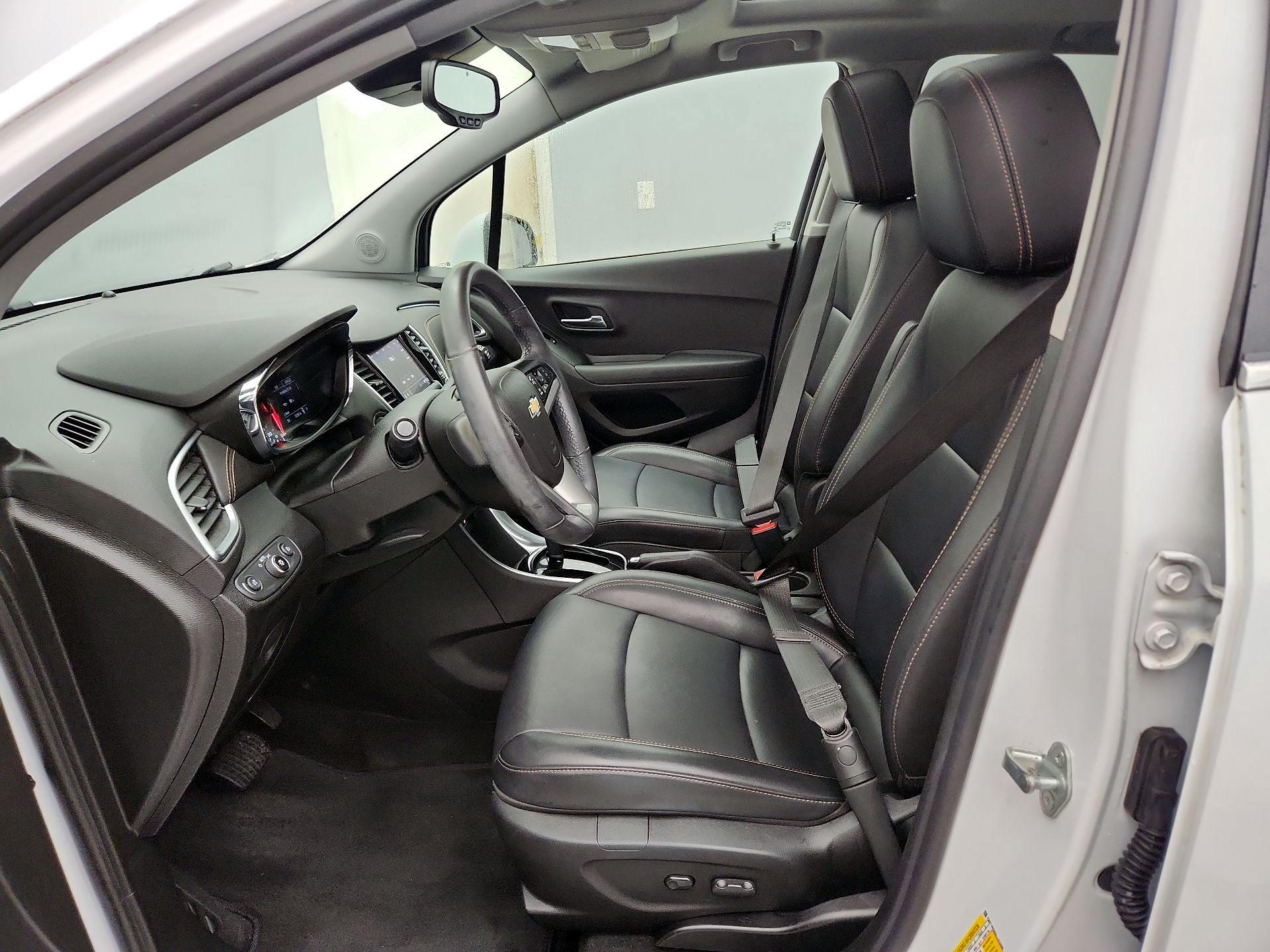 Thumbnail: 2020 Chevrolet Trax - 11