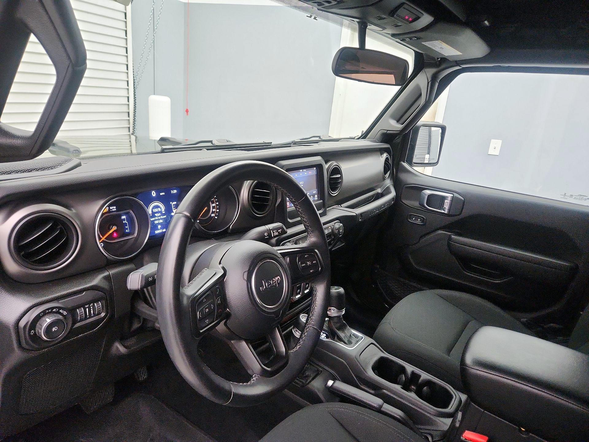 Thumbnail: 2022 Jeep Wrangler - 9