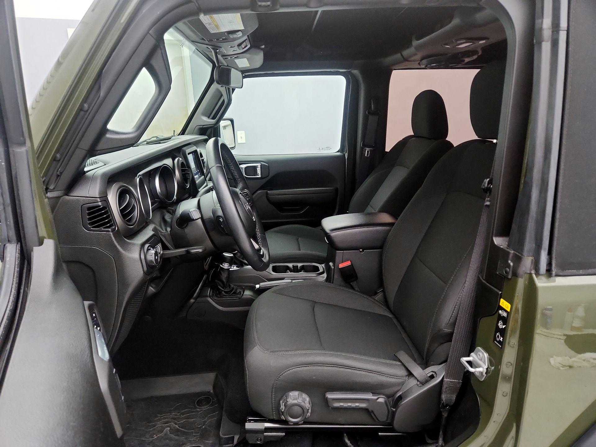Thumbnail: 2022 Jeep Wrangler - 11
