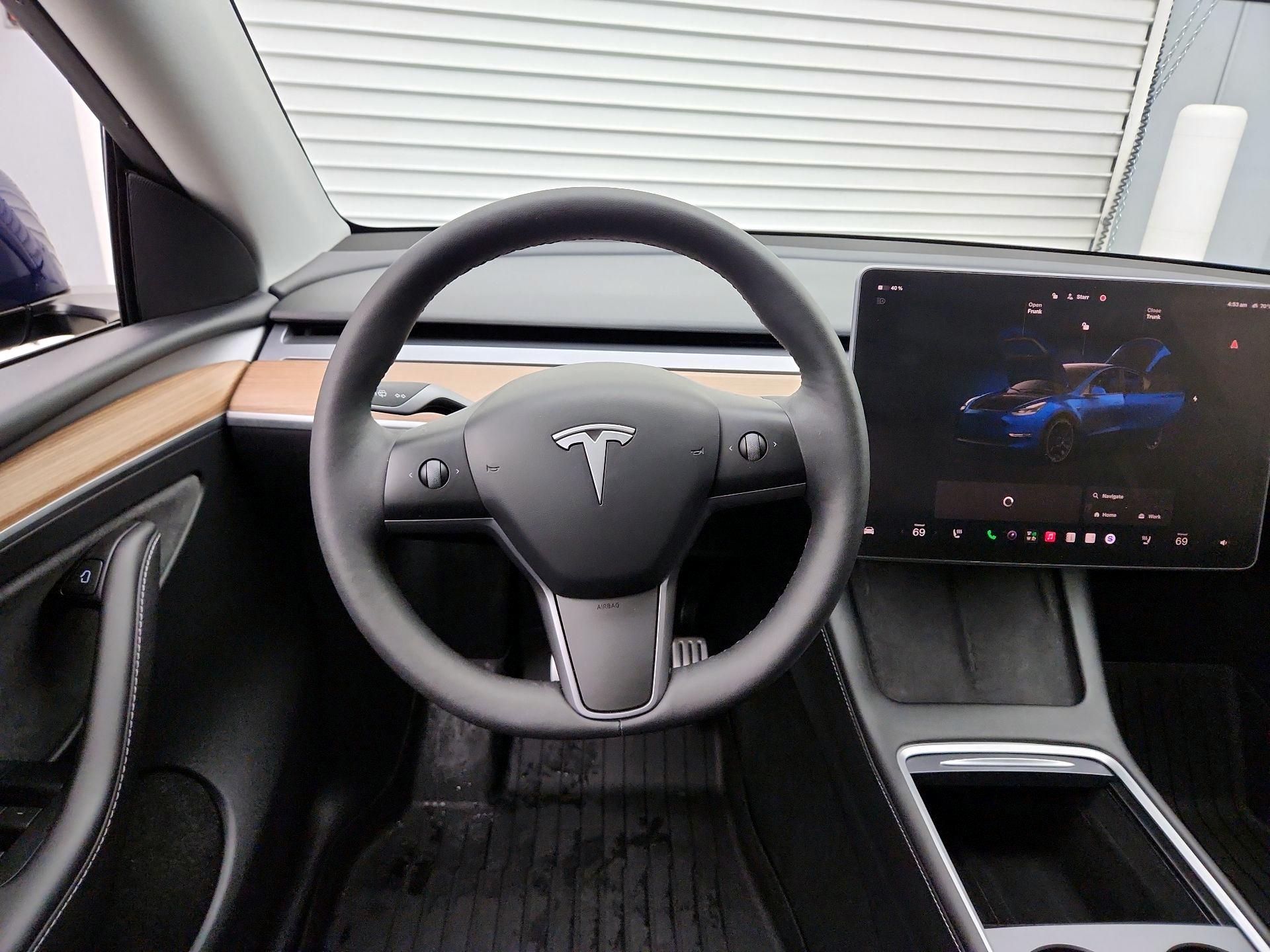 Thumbnail: 2024 Tesla Model Y - 10