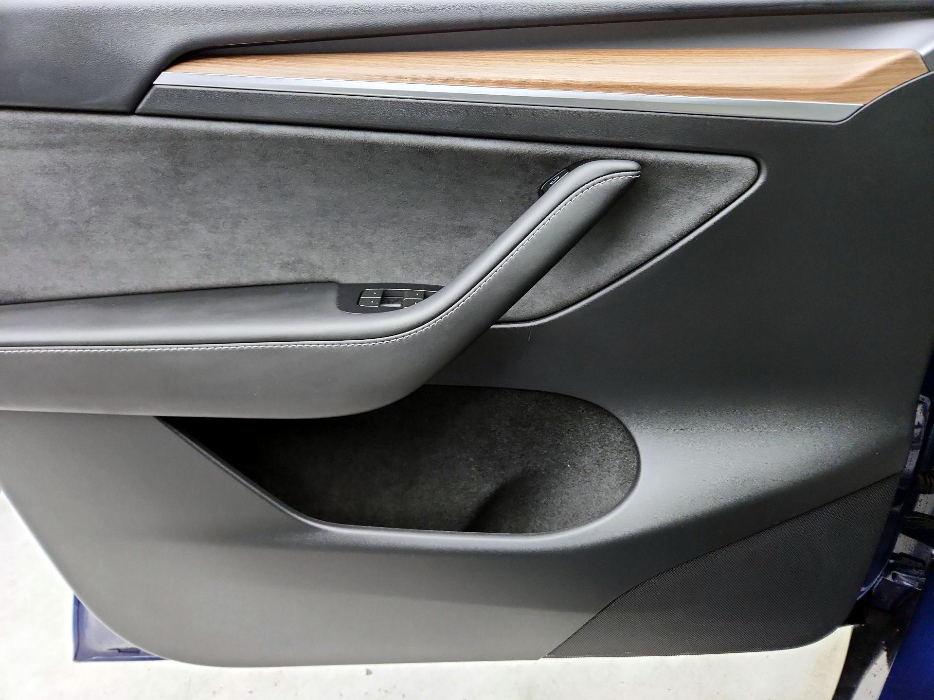 Thumbnail: 2024 Tesla Model Y - 12