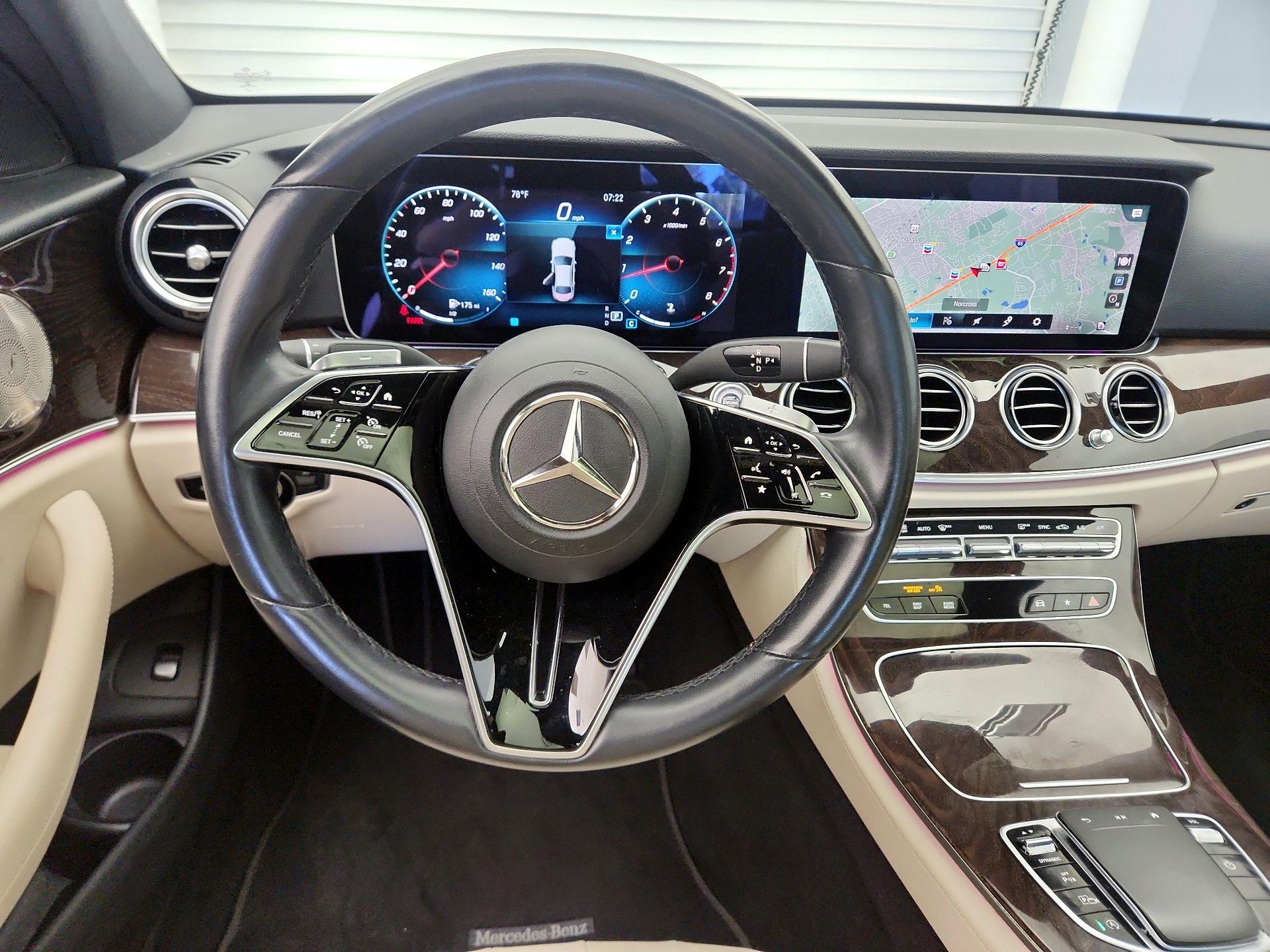 Thumbnail: 2022 Mercedes-Benz E-Class - 10