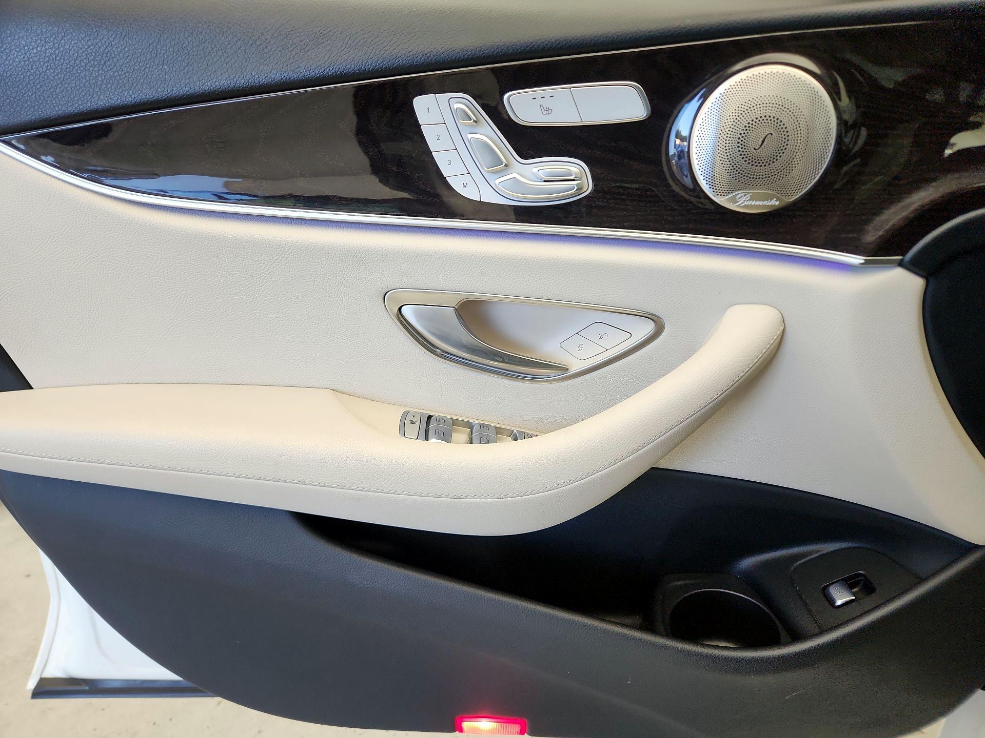 Thumbnail: 2022 Mercedes-Benz E-Class - 12